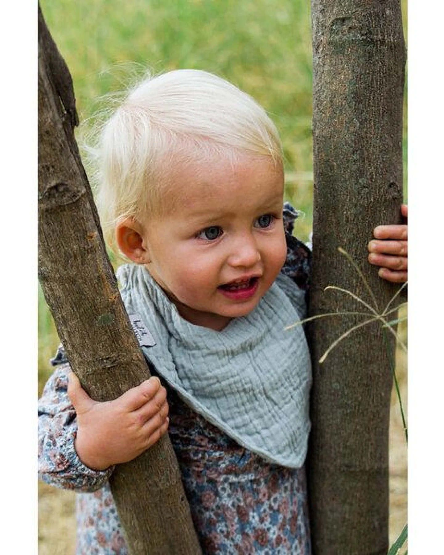 Hutch&Putch Musselin Lätzchen - Dreieckstuch mit Druckknopf für Baby (0-2 Jahre) aus 100% Bio-Baumwolle – Ansicht 3