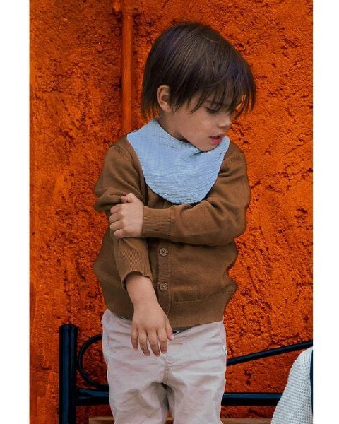 Hutch&Putch Musselin Lätzchen - Dreieckstuch mit Druckknopf für Baby (0-2 Jahre) aus 100% Bio-Baumwolle – Ansicht 4