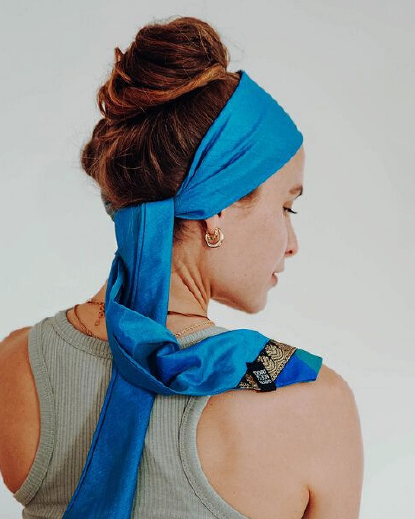 FAIR SQUARED Haarband, aus upgecycelten Saris, jedes ein Unikat – Ansicht 2