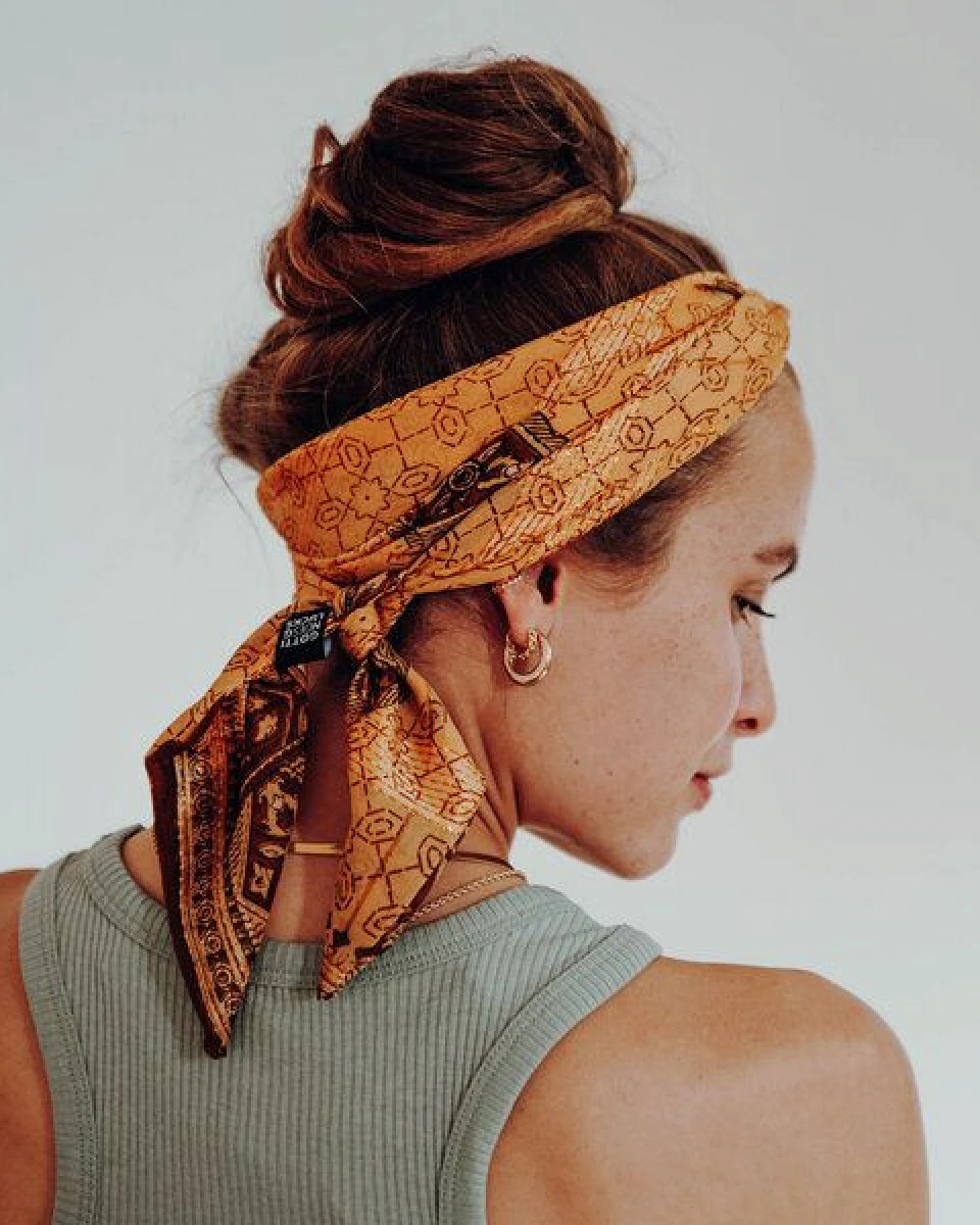 FAIR SQUARED Haarband, aus upgecycelten Saris, jedes ein Unikat – Ansicht 3
