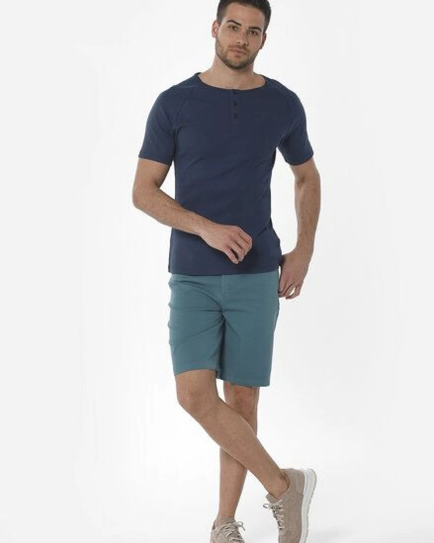 ORGANICATION Five-Pocket-Shorts aus Bio-Baumwolle – Ansicht 2