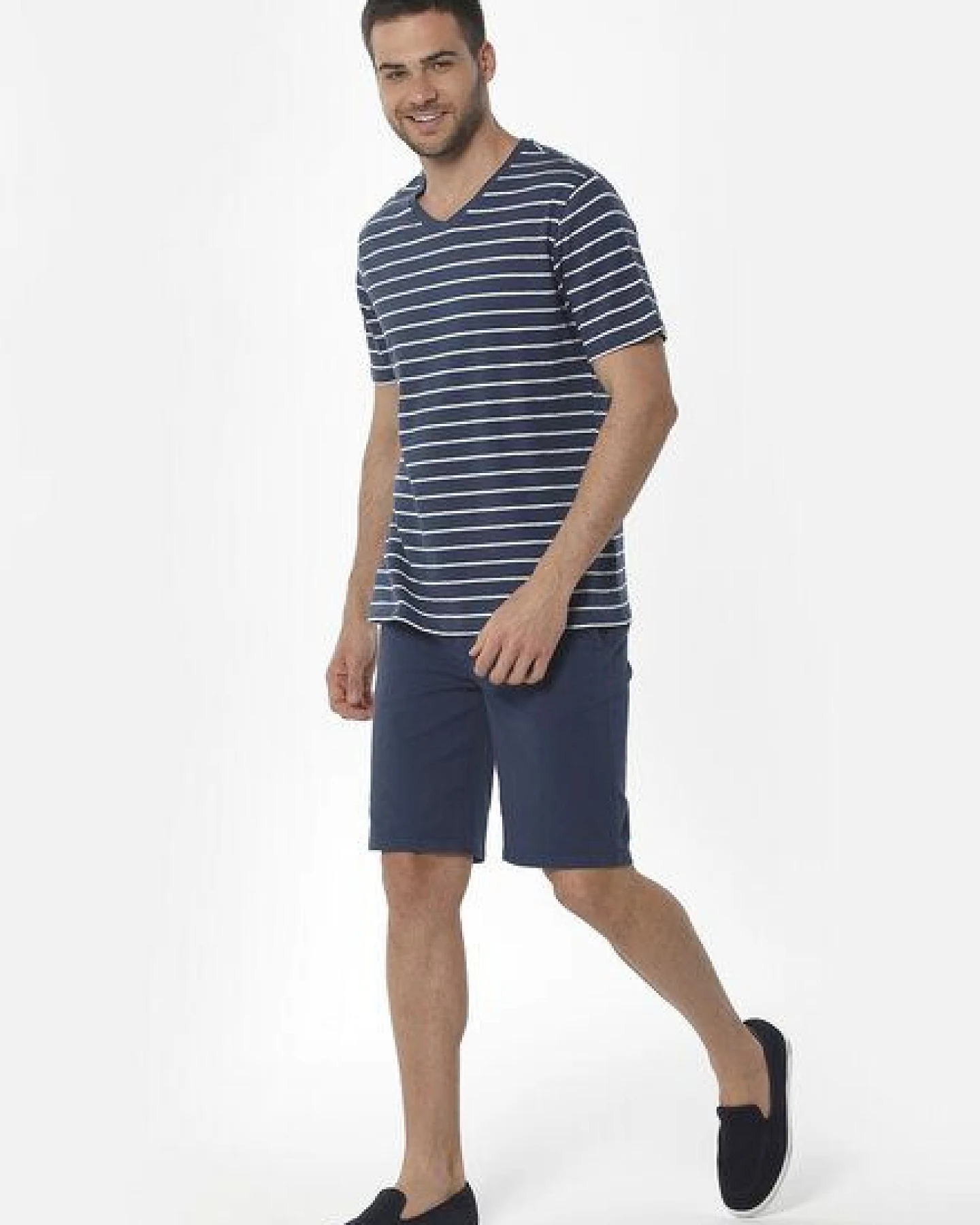 ORGANICATION Chino-Shorts aus Bio-Baumwolle – Ansicht 2