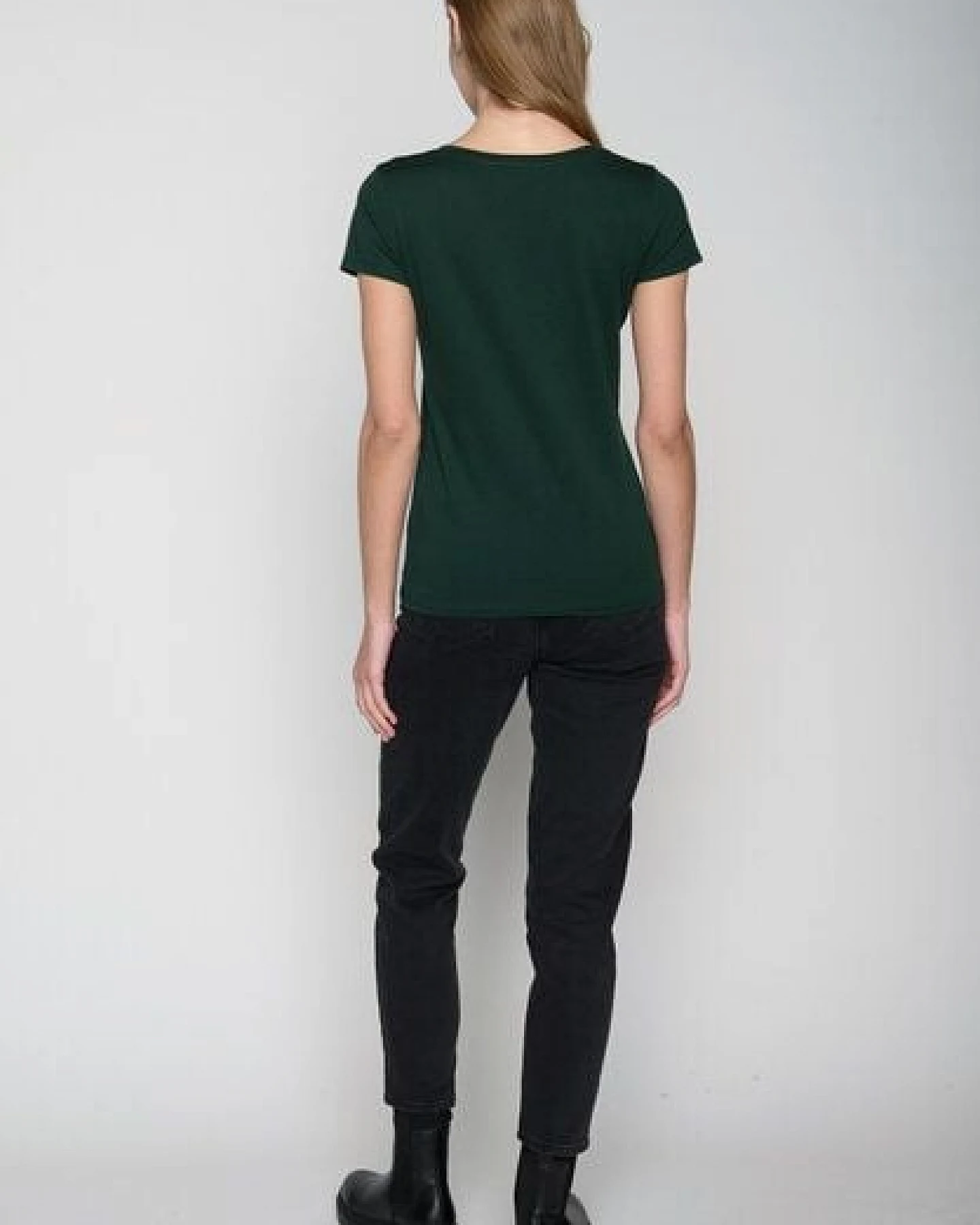 GREENBOMB Basic Loves - Sportliches T-Shirt aus Bio-Baumwolle / GOTS / Fair & Vegan – Ansicht 4