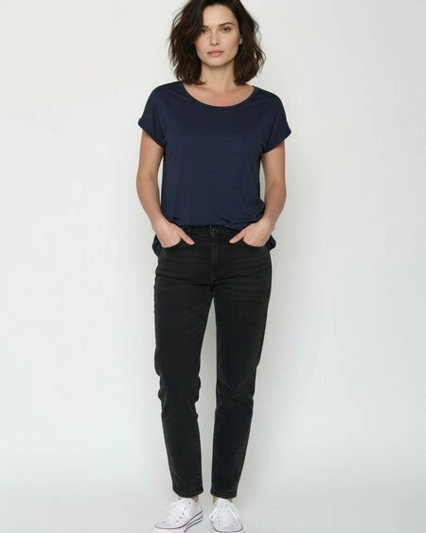 GREENBOMB Basic Cool - Lässiges T-Shirt aus Bio-Baumwolle / GOTS / Fair & Vegan – Ansicht 3