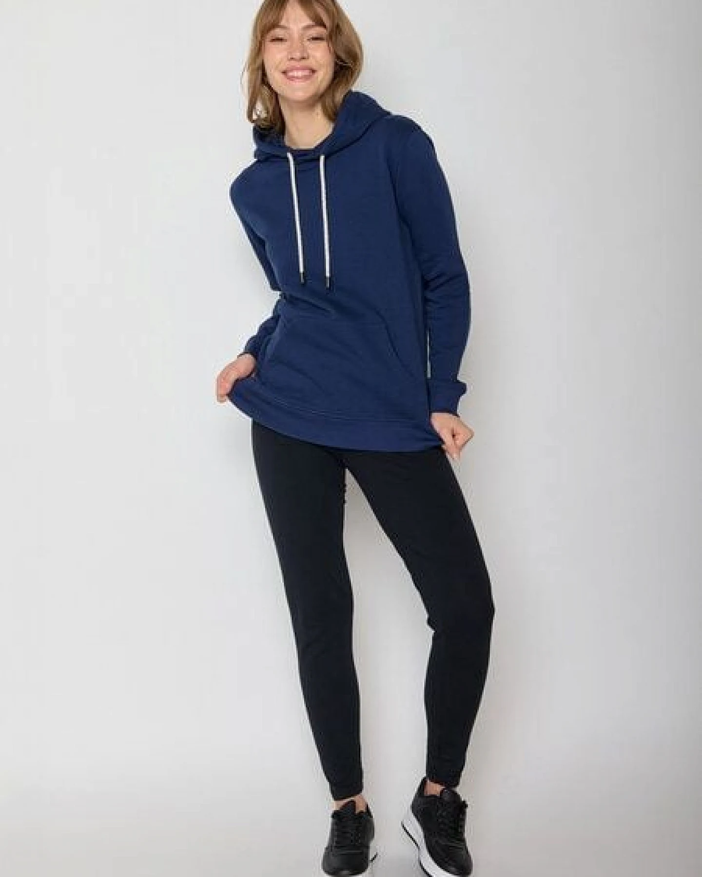 GREENBOMB Basic Chipper - Gemütlicher Hoodie aus Bio-Baumwolle / GOTS / Fair & Vegan – Ansicht 2