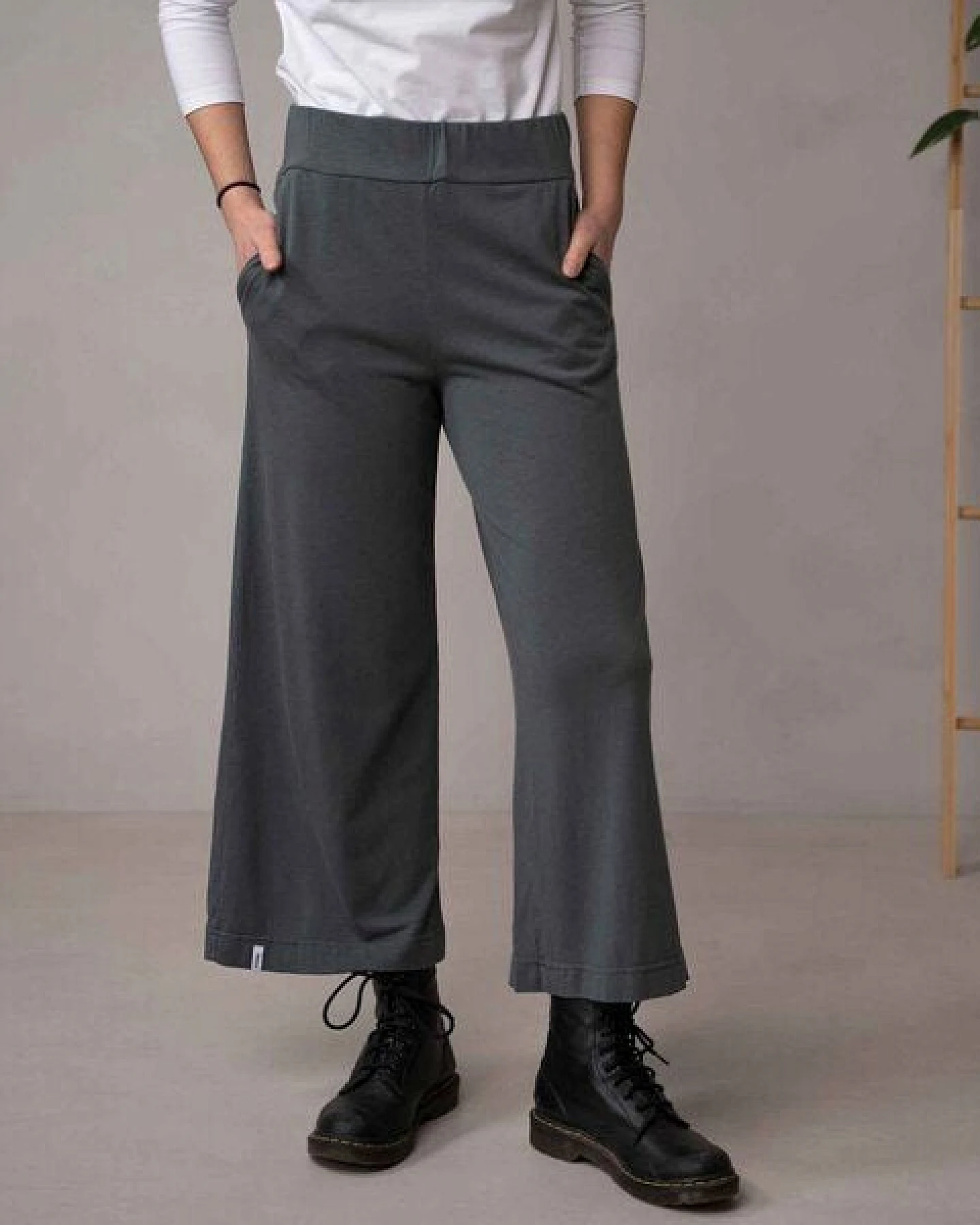 Vresh Clothing Vloretta - Soft Culotte mit TENCEL (TM) Lyocell – Ansicht 2