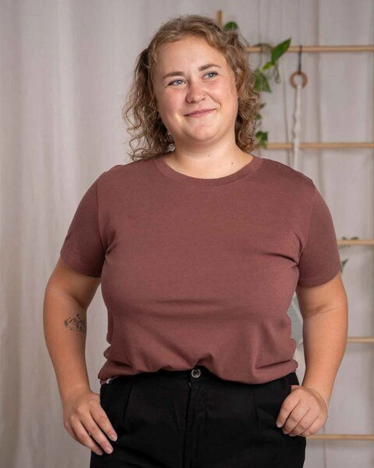 Vresh Clothing Veli - Crop T-Shirt mit TENCEL (TM) Lyocell – Ansicht 4