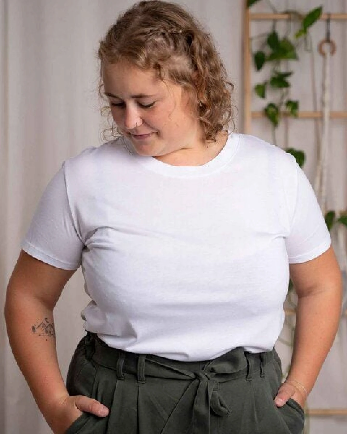 Vresh Clothing Veli - Crop T-Shirt mit TENCEL (TM) Lyocell – Ansicht 4