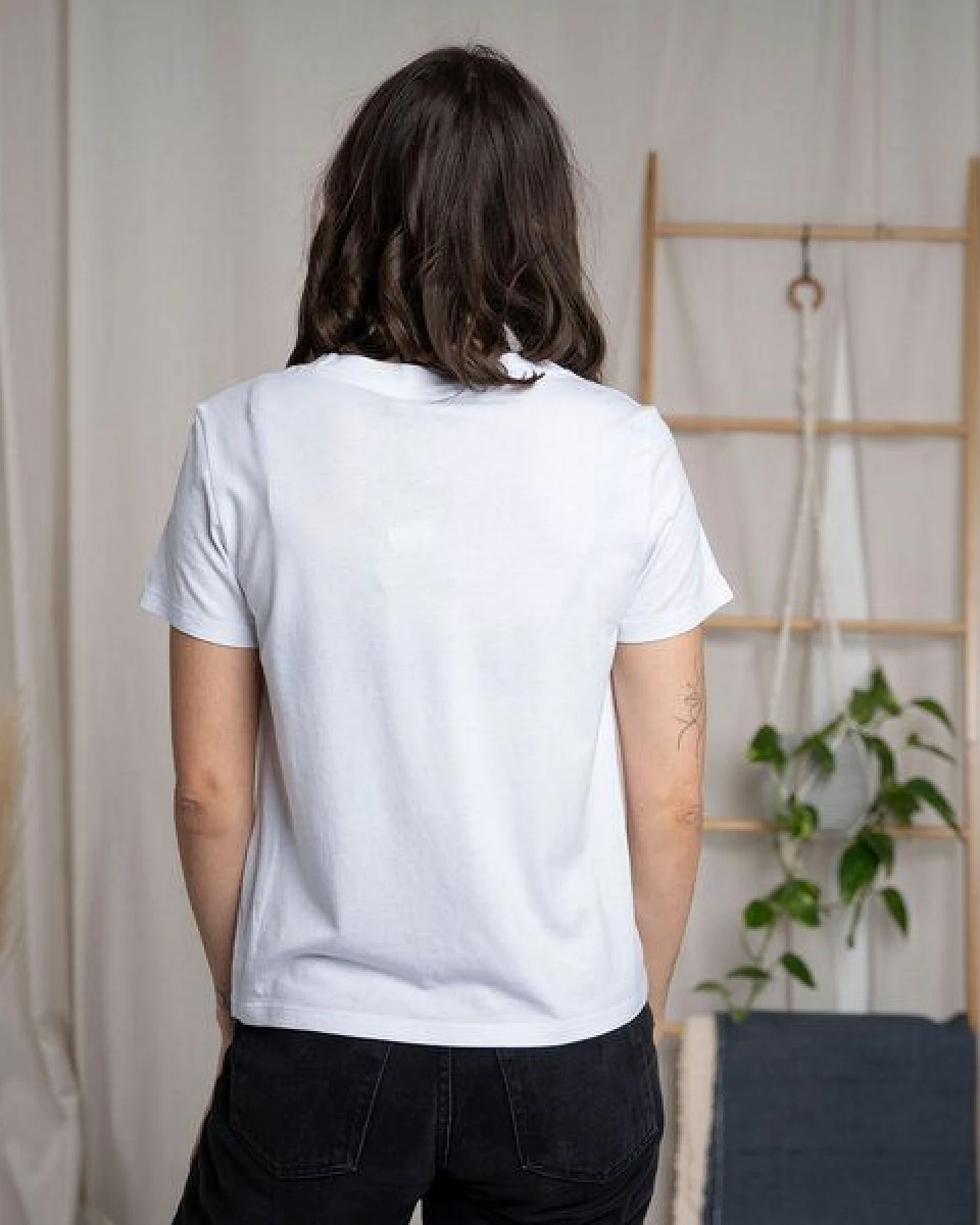 Vresh Clothing Veli - Crop T-Shirt mit TENCEL (TM) Lyocell – Ansicht 3