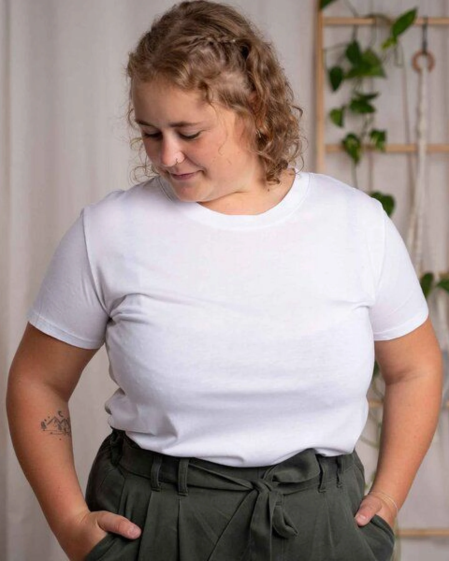 Vresh Clothing Veli - Crop T-Shirt mit TENCEL (TM) Lyocell – Ansicht 4