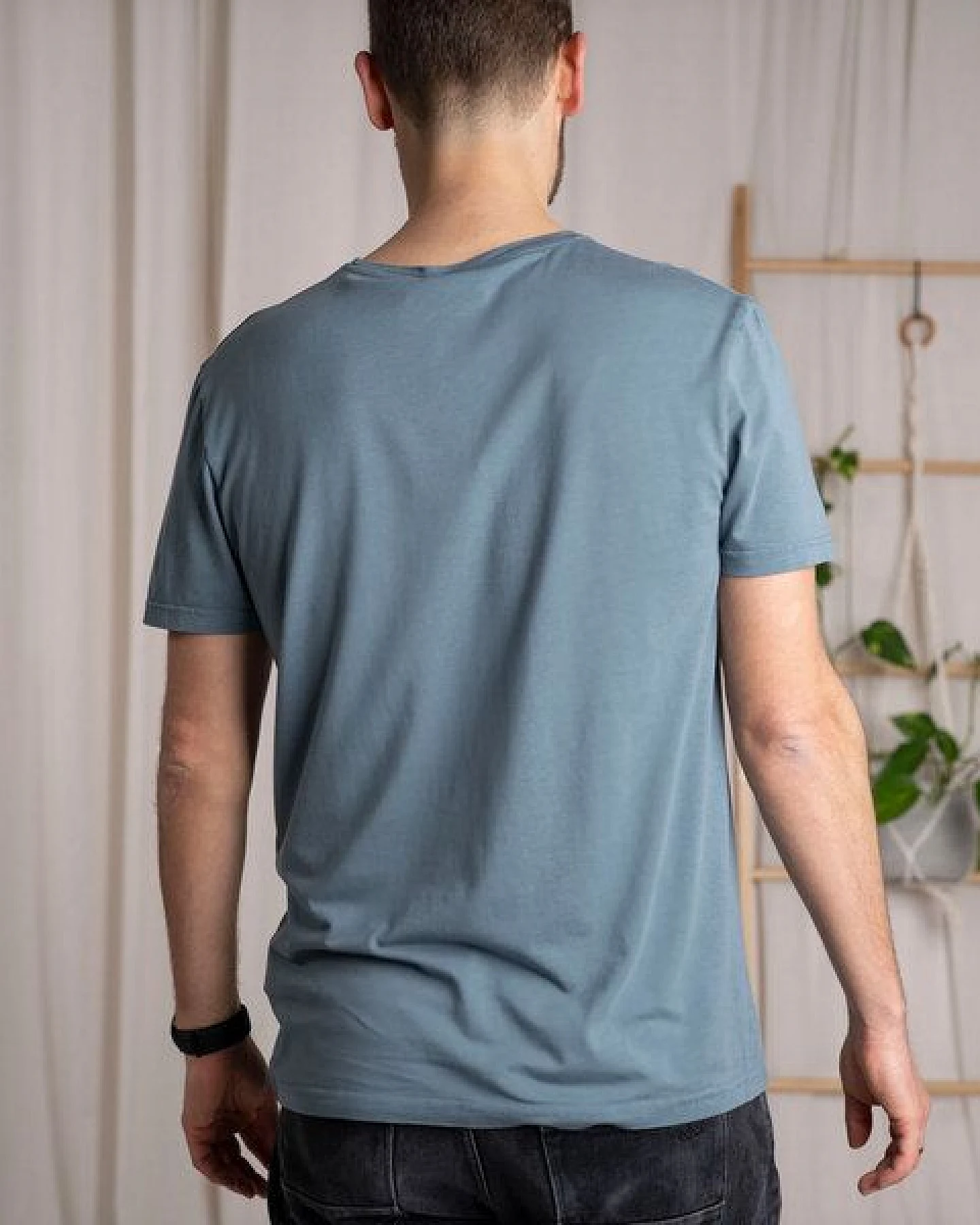 Vresh Clothing Ravi - Regular Fit T-Shirt mit TENCEL (TM) Lyocell – Ansicht 2