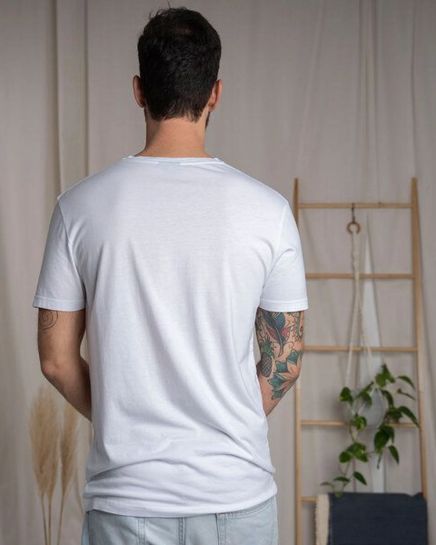 Vresh Clothing Ravi - Regular Fit T-Shirt mit TENCEL (TM) Lyocell – Ansicht 2