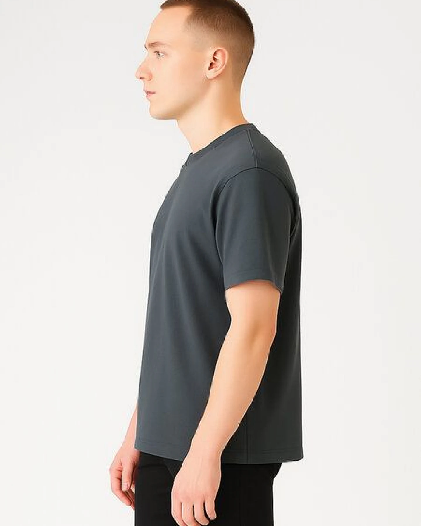 COREBASE T-Shirt "BoxFit" aus 100% Bio-Baumwolle – Ansicht 2