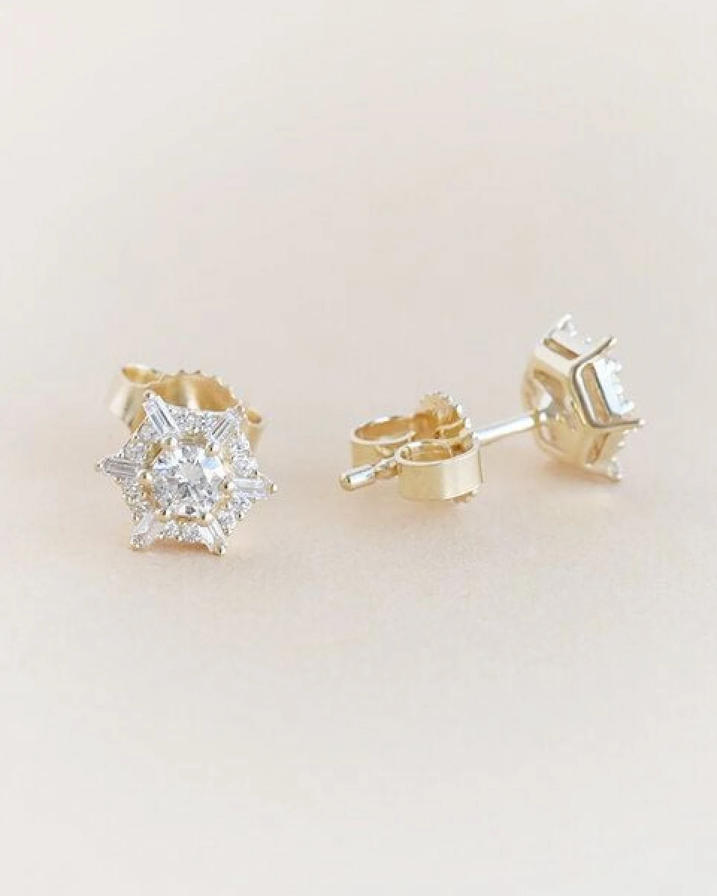 Eppi Ohrringe in Hexagonform mit Lab Grown Diamanten Shamil – Ansicht 2