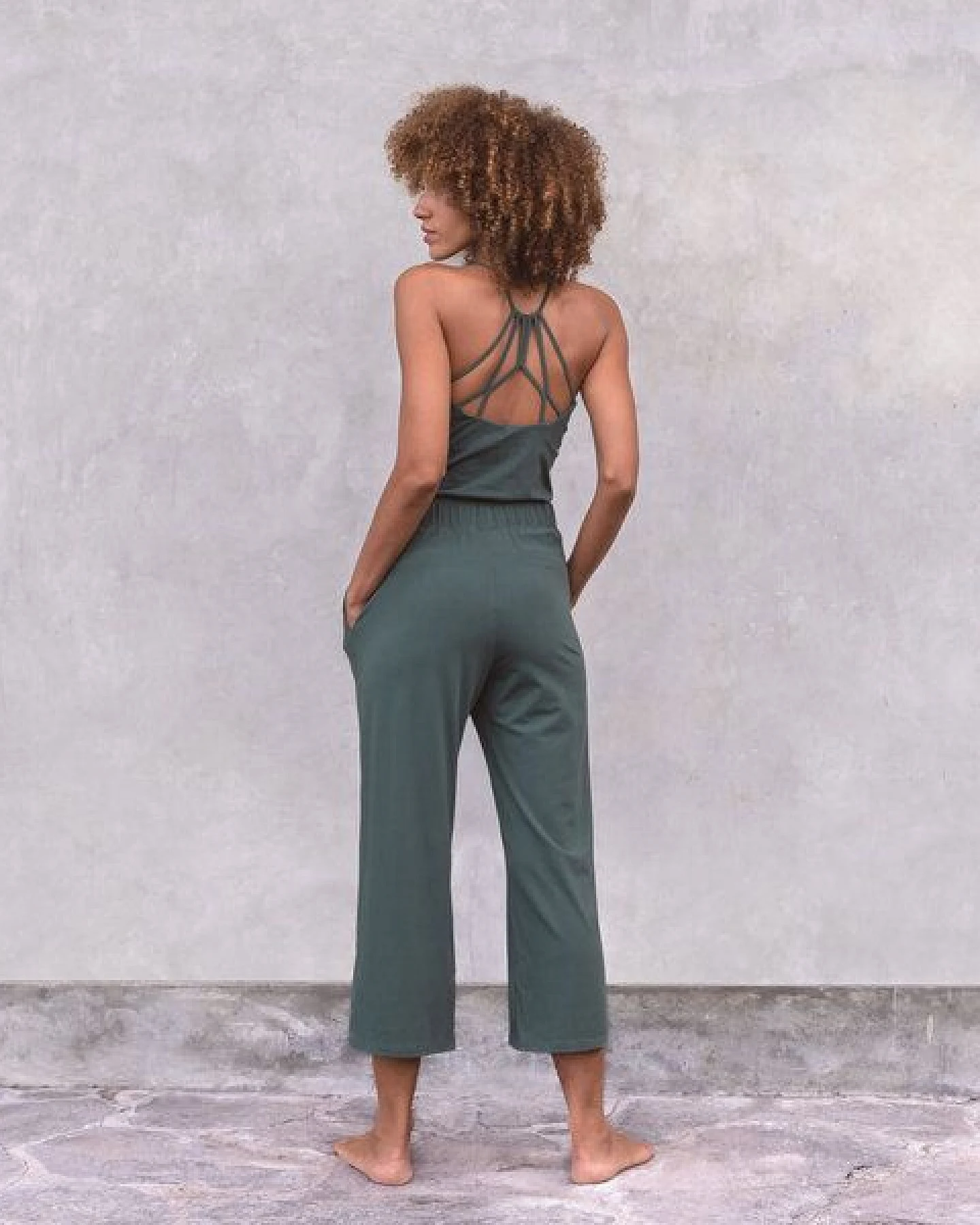 Jaya NICOLE - Damen - Top für Yoga aus Biobaumwolle mit besonderer Rückenpartie – Ansicht 4
