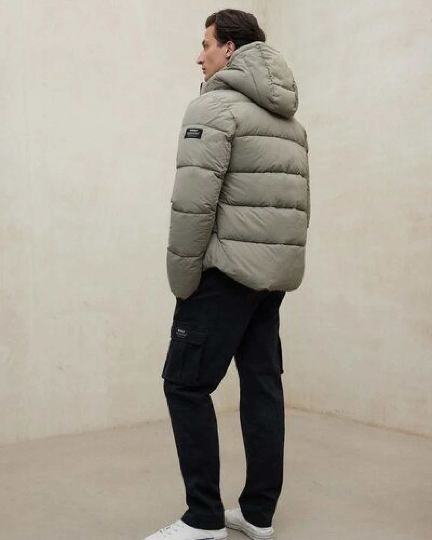 ECOALF Pufferjacke - Bazon Jacket - mit recyceltem Polyester & Bio-Baumwolle – Ansicht 2
