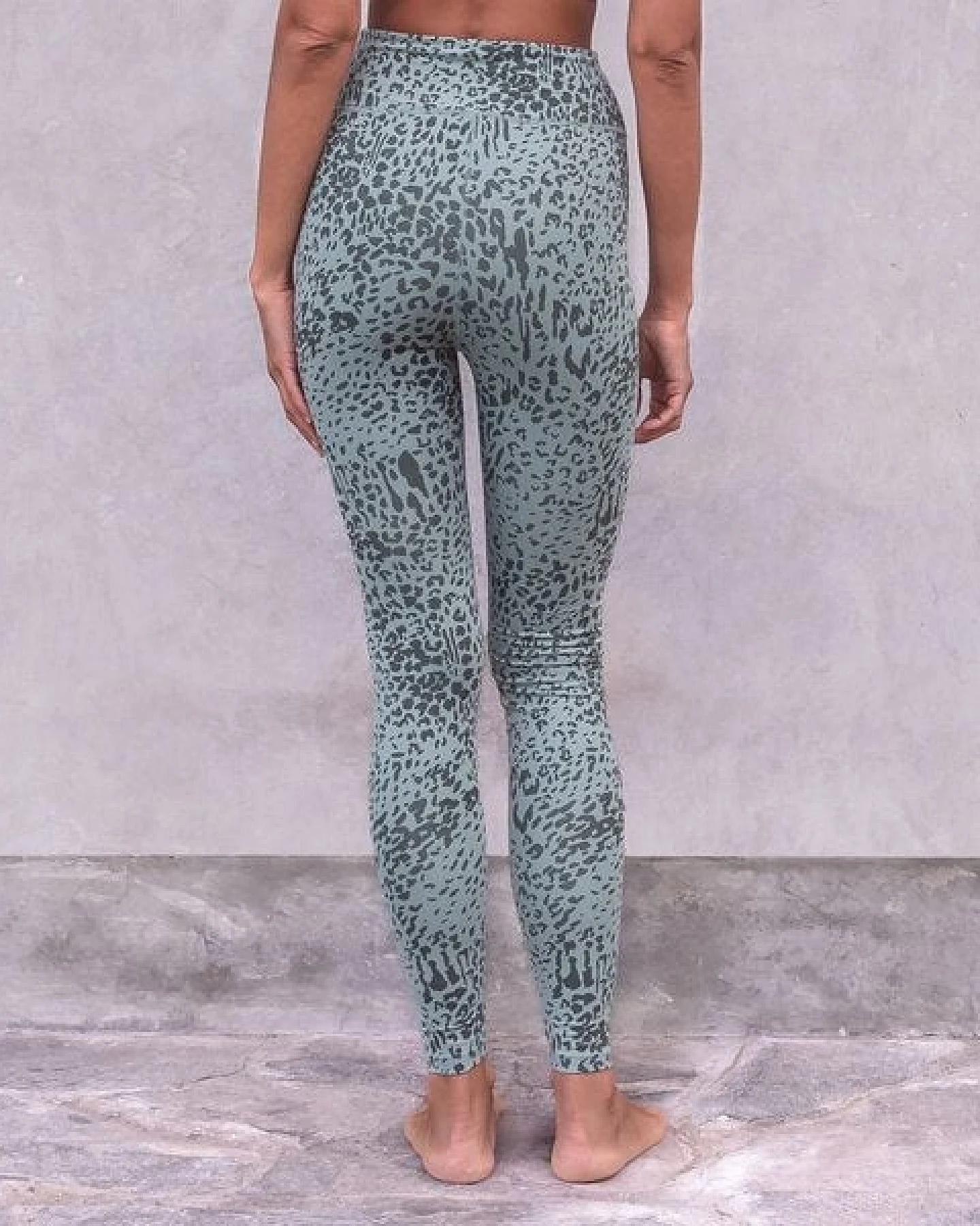 Jaya SUSAN ANIMAL - High-Rise Leggings mit Allover-Animal-Print – Ansicht 3