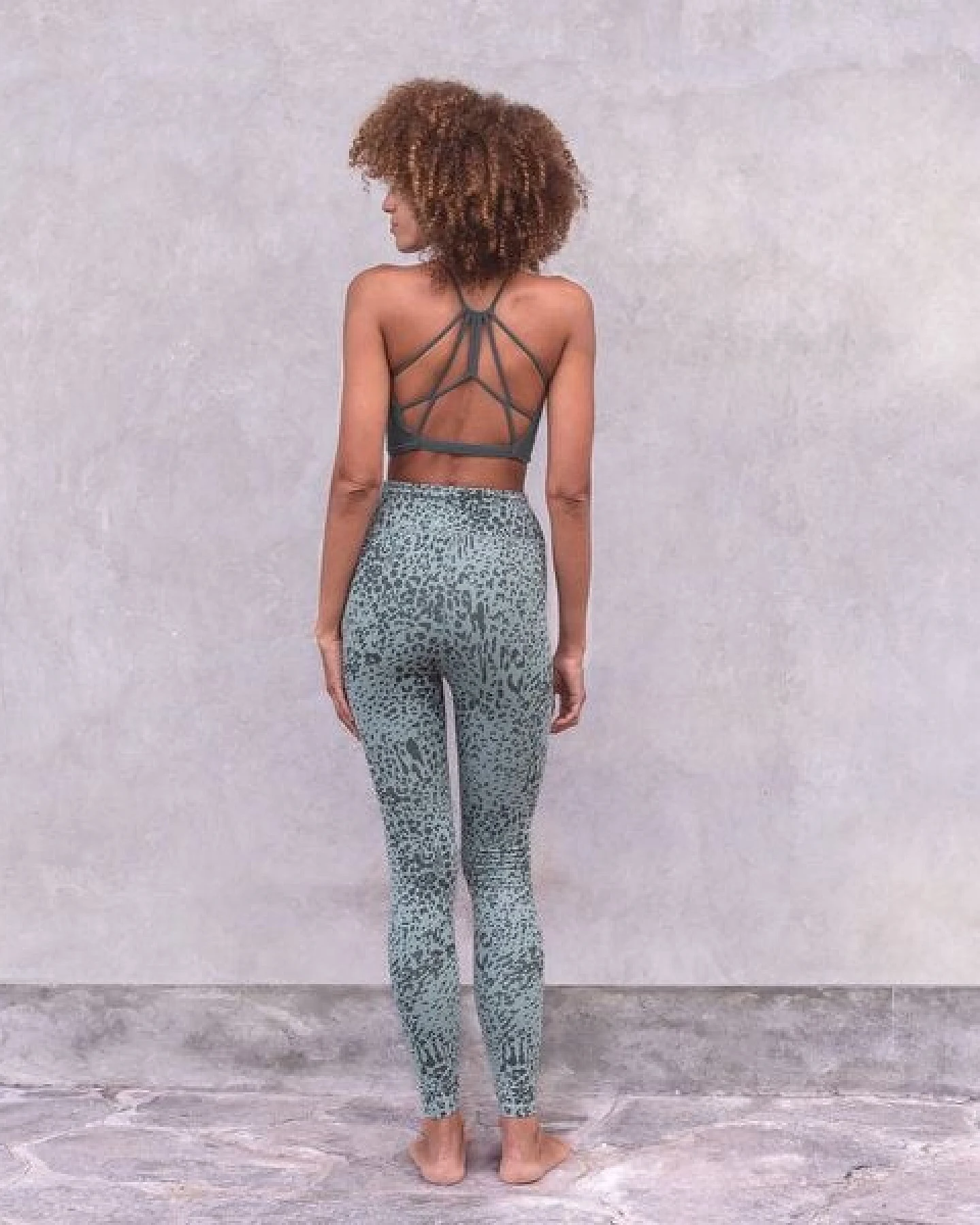 Jaya SUSAN ANIMAL - High-Rise Leggings mit Allover-Animal-Print – Ansicht 4