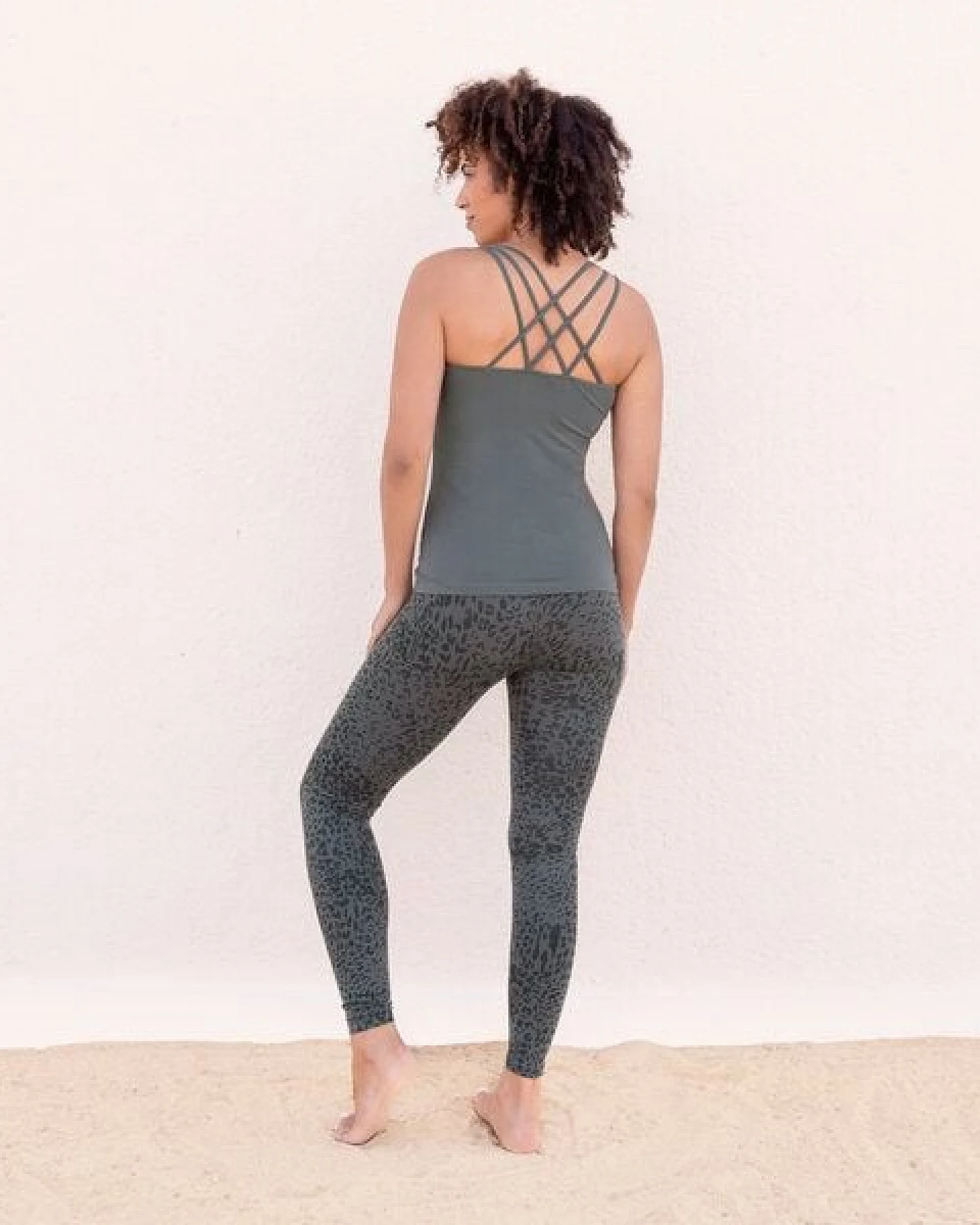 Jaya SUSAN ANIMAL - High-Rise Leggings mit Allover-Animal-Print – Ansicht 2