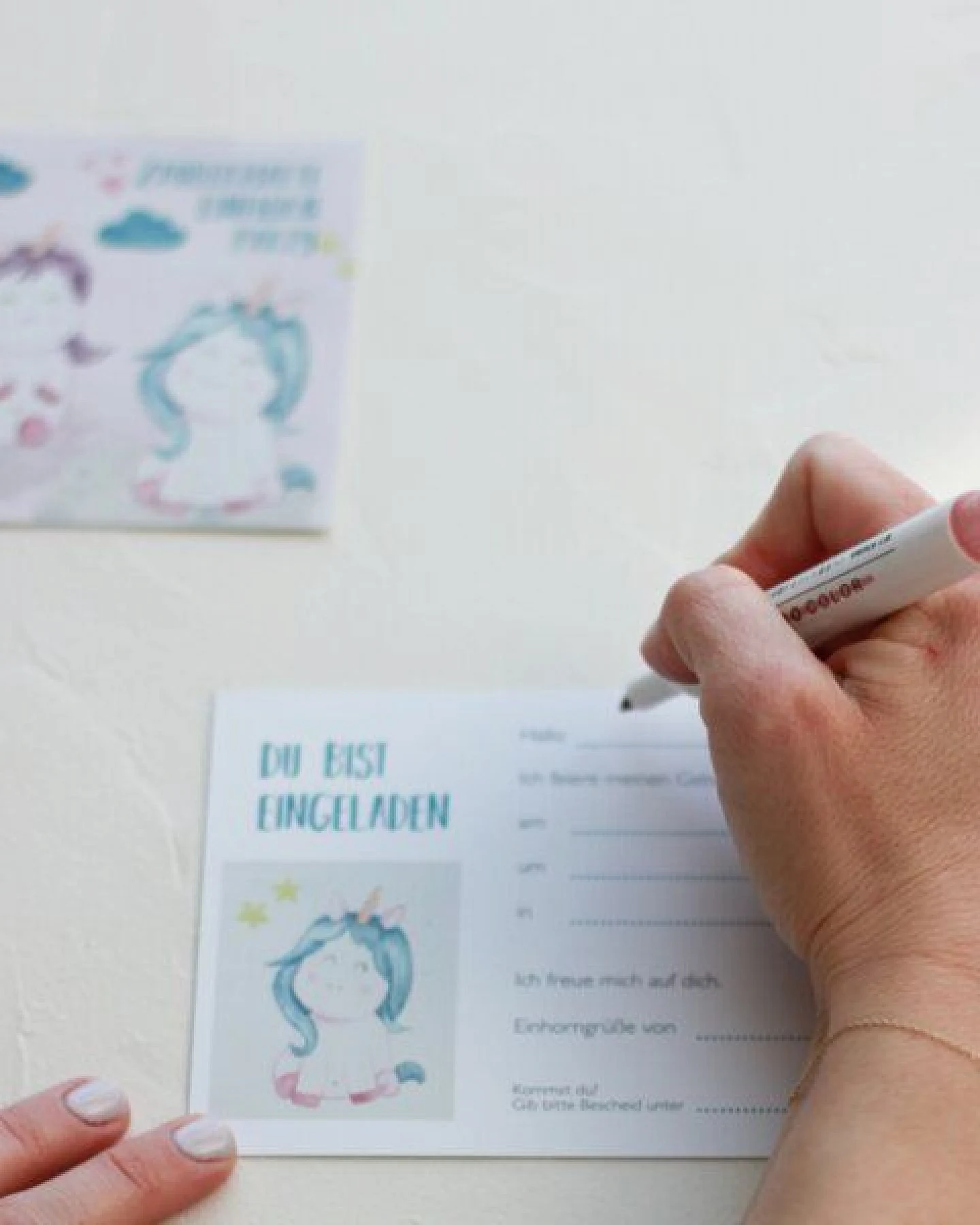 Fines Papeterie 5 Einladungskarten EINHORN * Kindergeburtstag * Din A6 – Ansicht 2