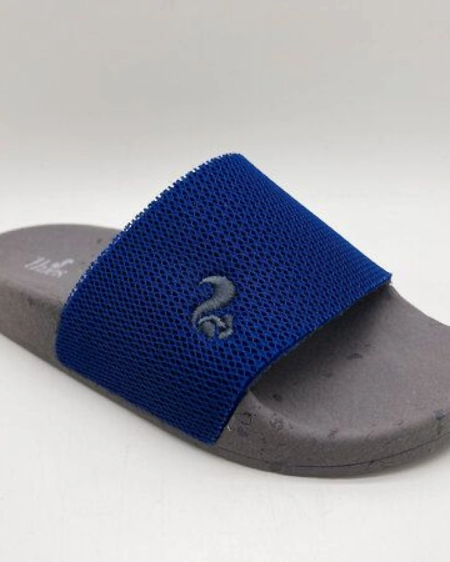 thies Veganer Eco Beach Slide aus recycelten PET Flaschen und recyceltem Gummi MEN – Ansicht 2