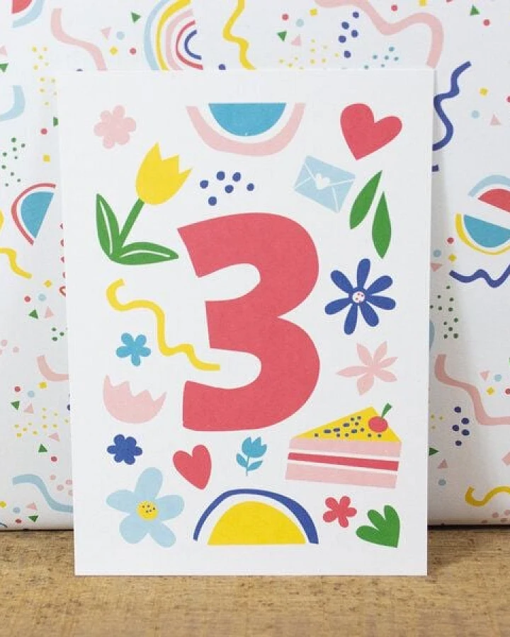Bow & Hummingbird Postkarte Three/Drei