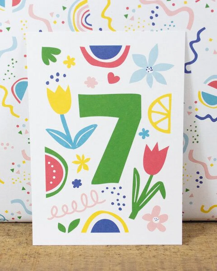 Bow & Hummingbird Postkarte Seven/Sieben