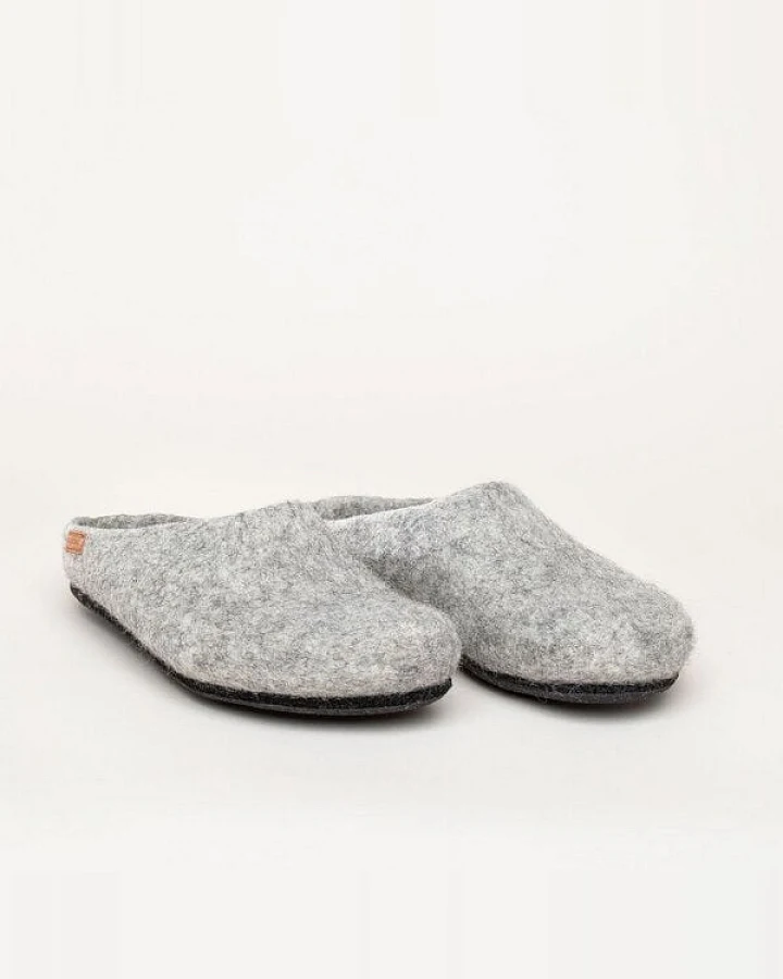 Magicfelt Gottstein naturbelassene ungefärbte Filzpantoffeln Hausschuhe