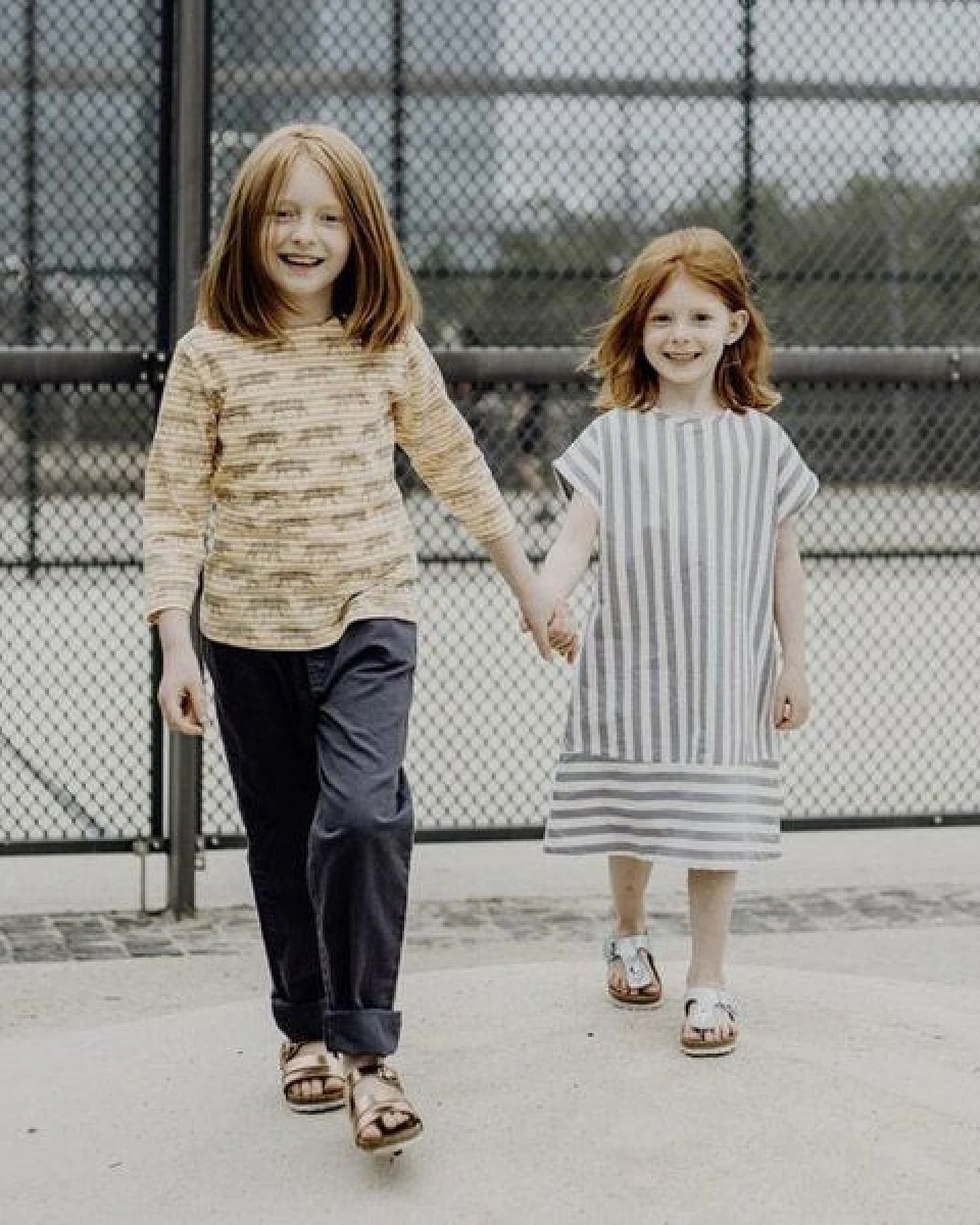 sense-organics Freja gestreiftes Mädchenkleid aus Twill von Sense Organics – Ansicht 2