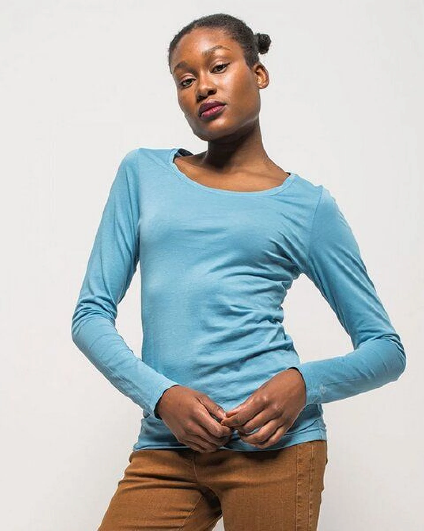 Alma & Lovis Langarmshirt aus 100% Bio-Baumwoll-Jersey (kbA) – Ansicht 2