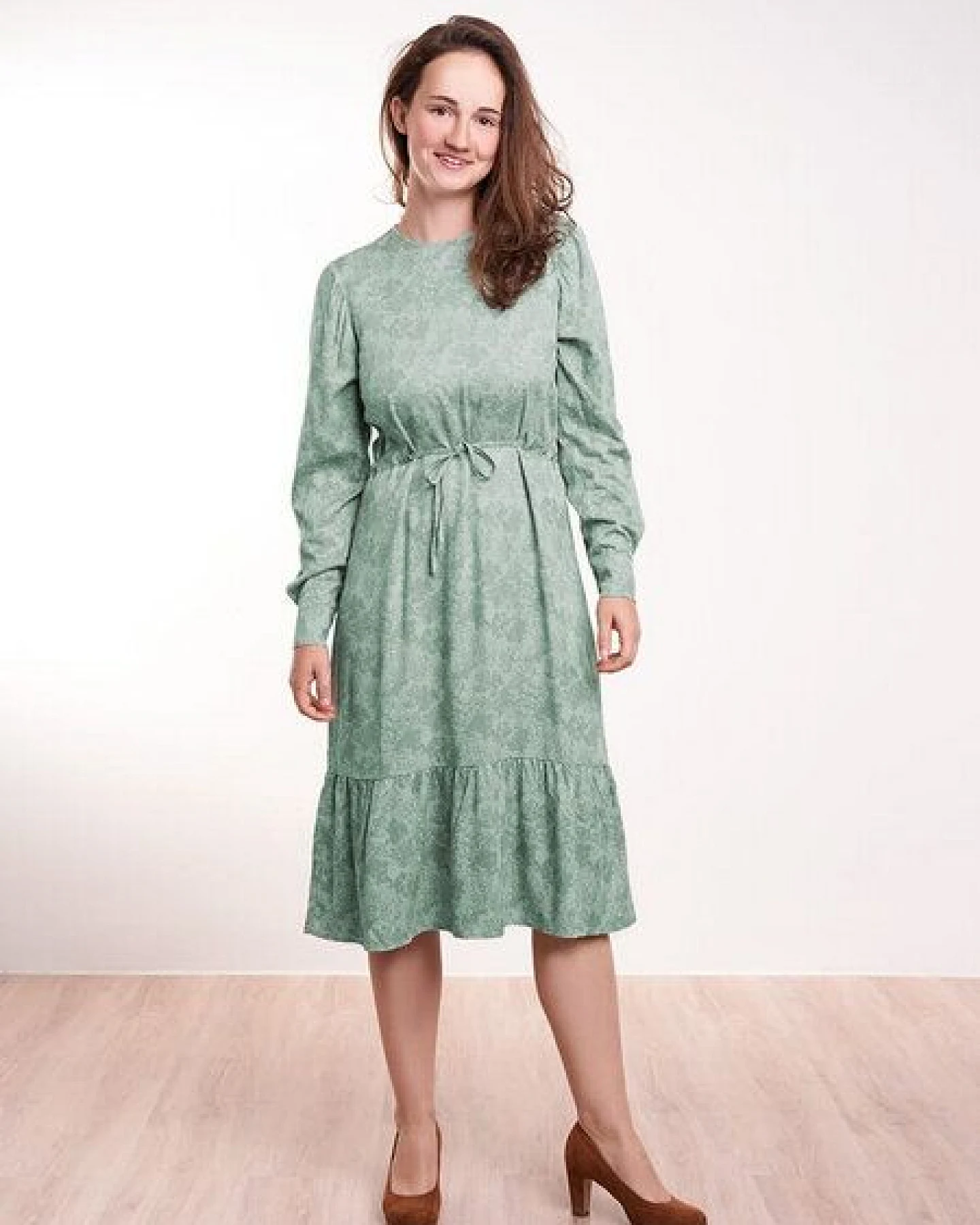 bleed Mossy LENZING ECOVERO Kleid Grün – Ansicht 3