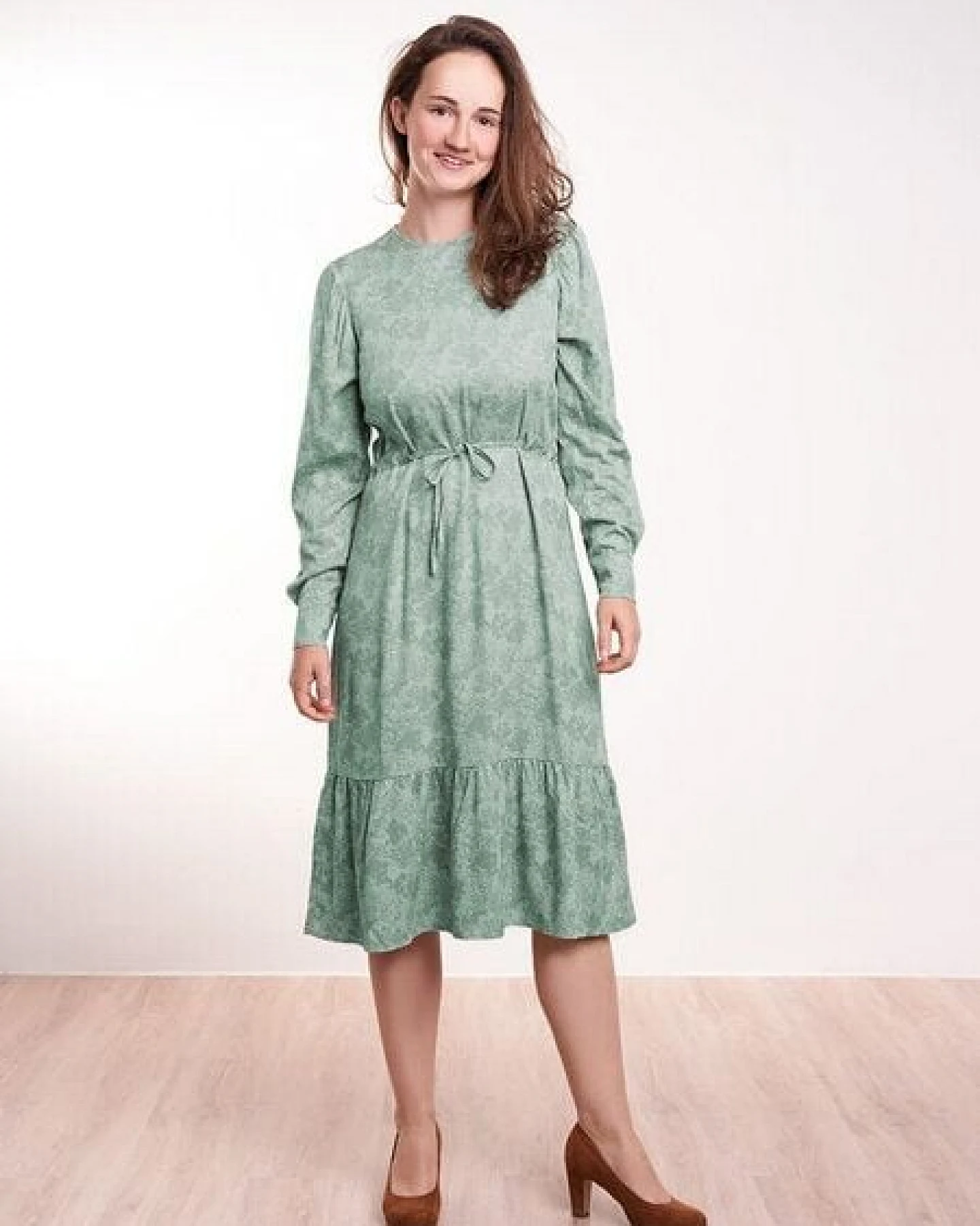 bleed Mossy LENZING ECOVERO Kleid Grün – Ansicht 3