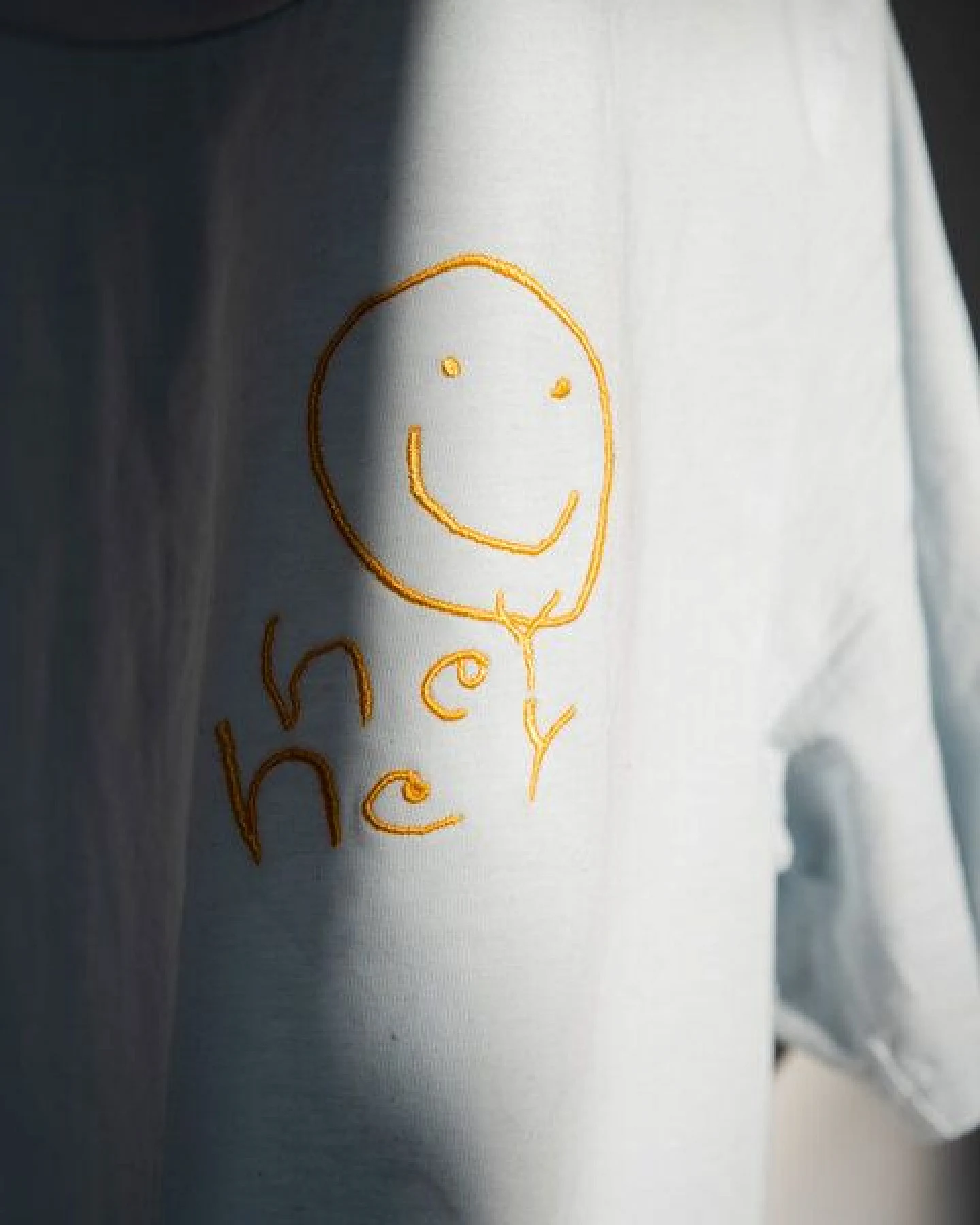 hey hey Studios x Michel T-Shirt (Limited Edition) – Ansicht 2