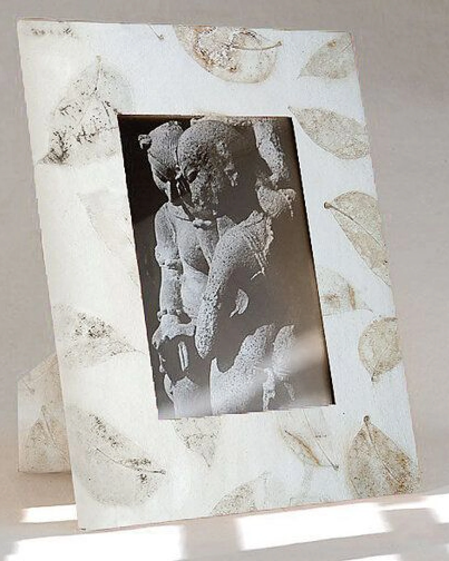 Sundara Fotorahmen 'IMPRINT' aus handgeschöpftem Papier – Ansicht 2