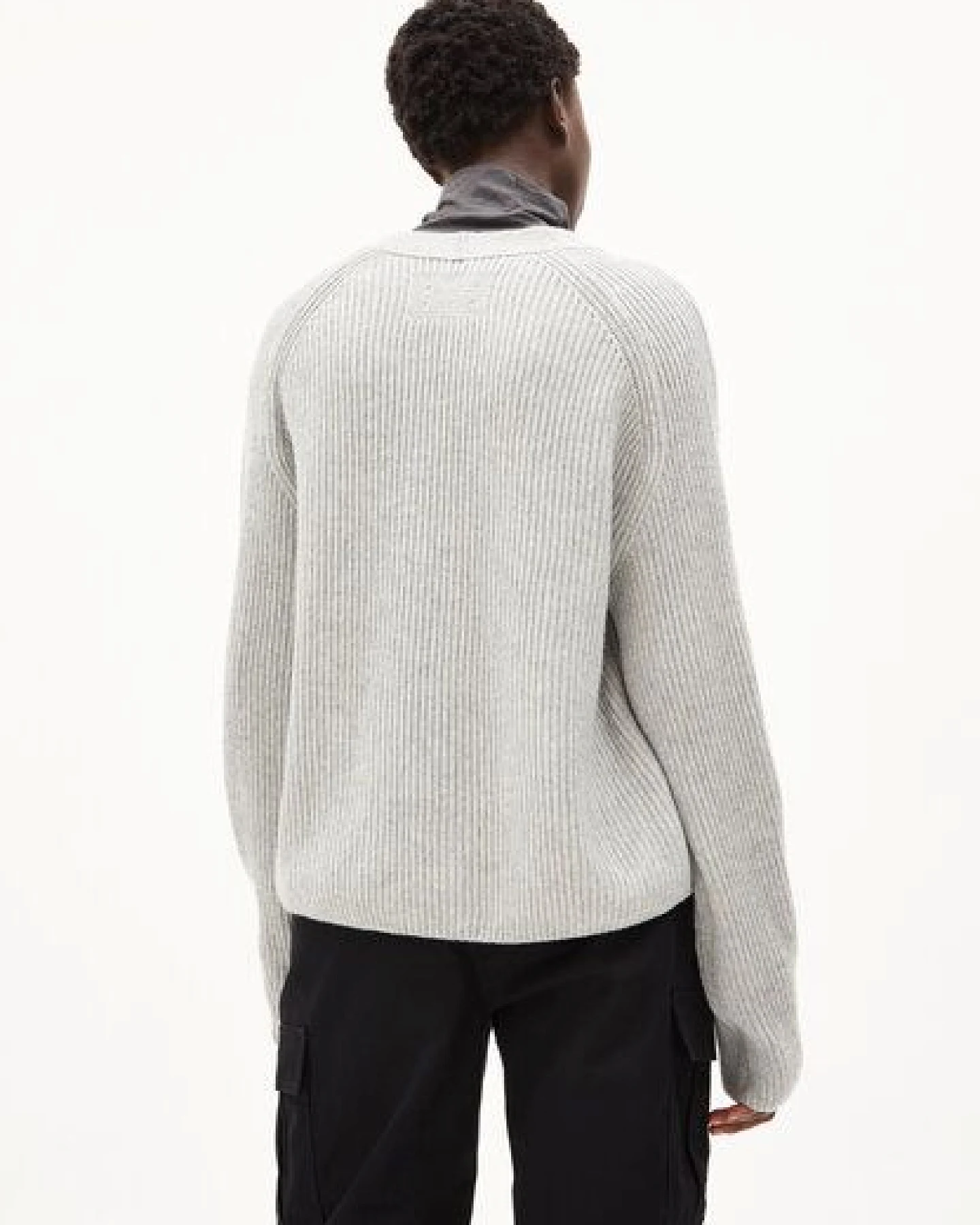 ARMEDANGELS NAOKAA - Damen Strick Cardigan Loose Fit aus Bio-Woll Mix (recycelt) – Ansicht 2