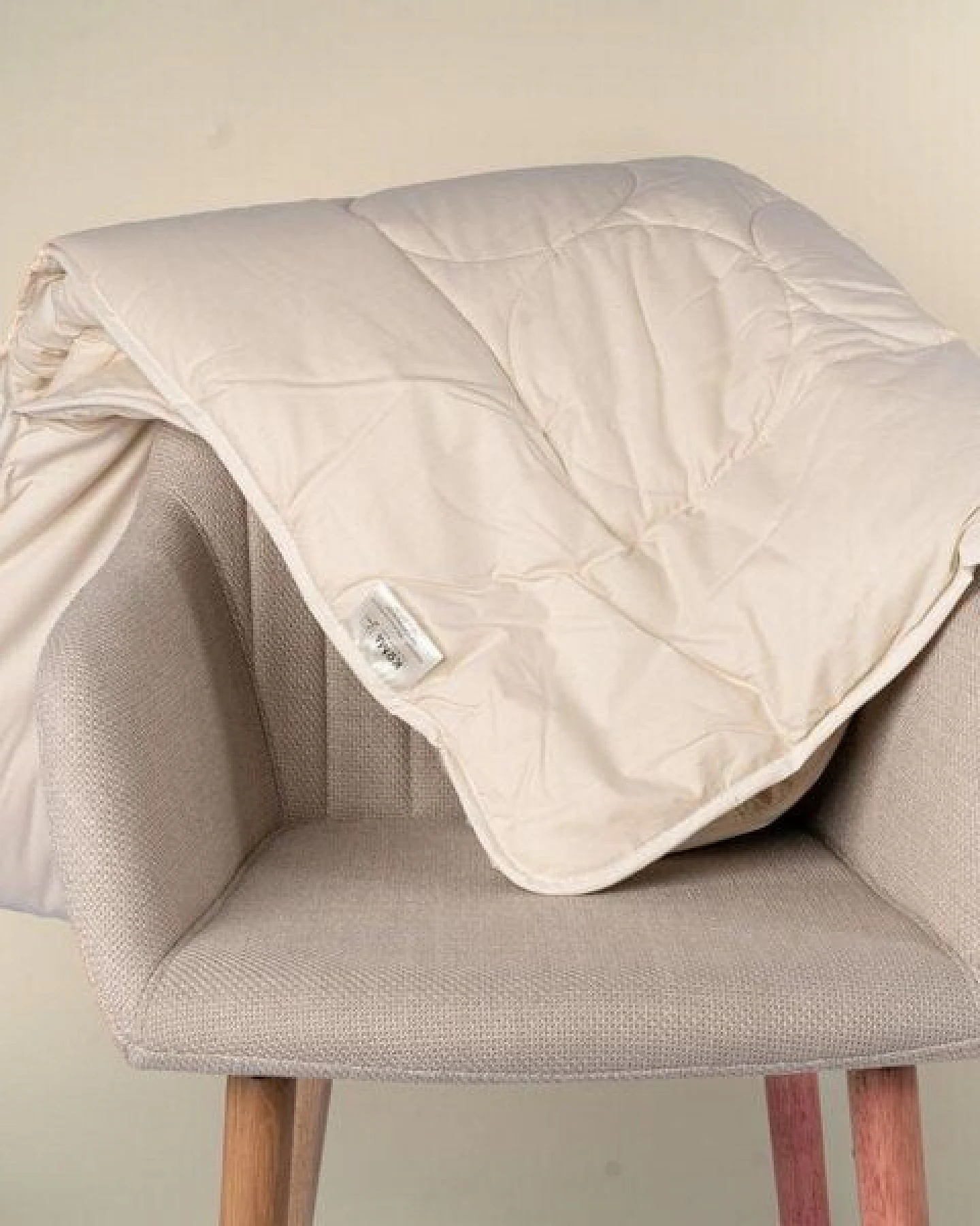 KOMA Schlafgut Winter Kapok Bio Bettdecke - vegan – Ansicht 4