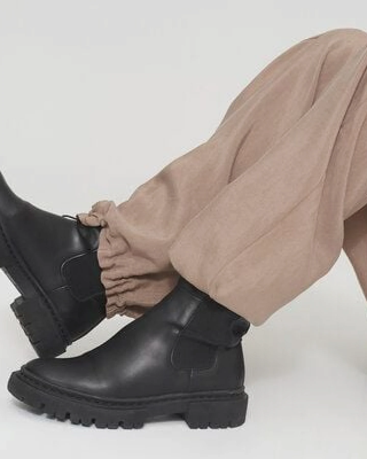 Lovjoi Hose HEDIE aus VISKOSE Ecovero & TENCEL Lyocell – Ansicht 4