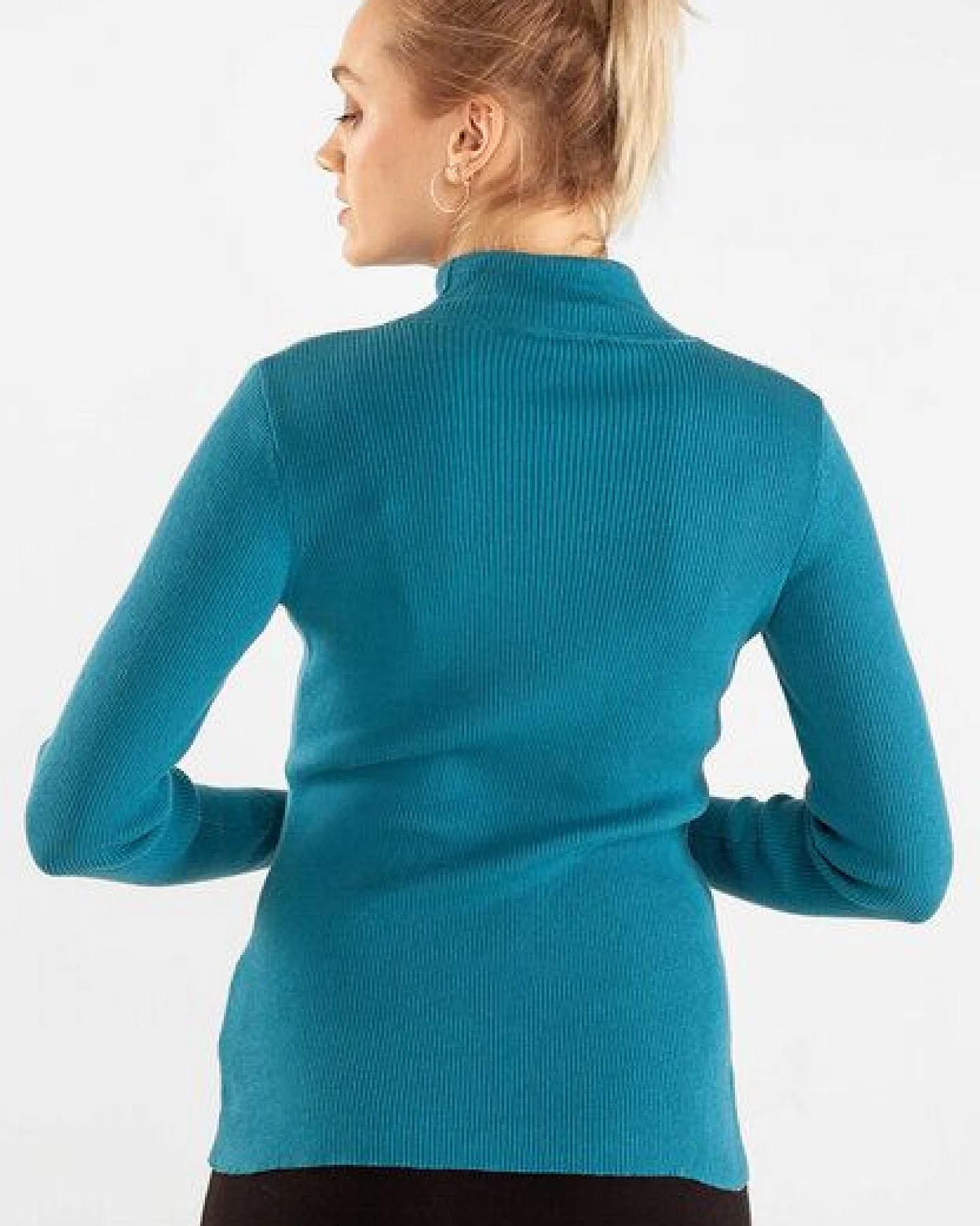 Alma & Lovis Rollkragen-Pullover aus Bio-Baumwolle – Ansicht 2