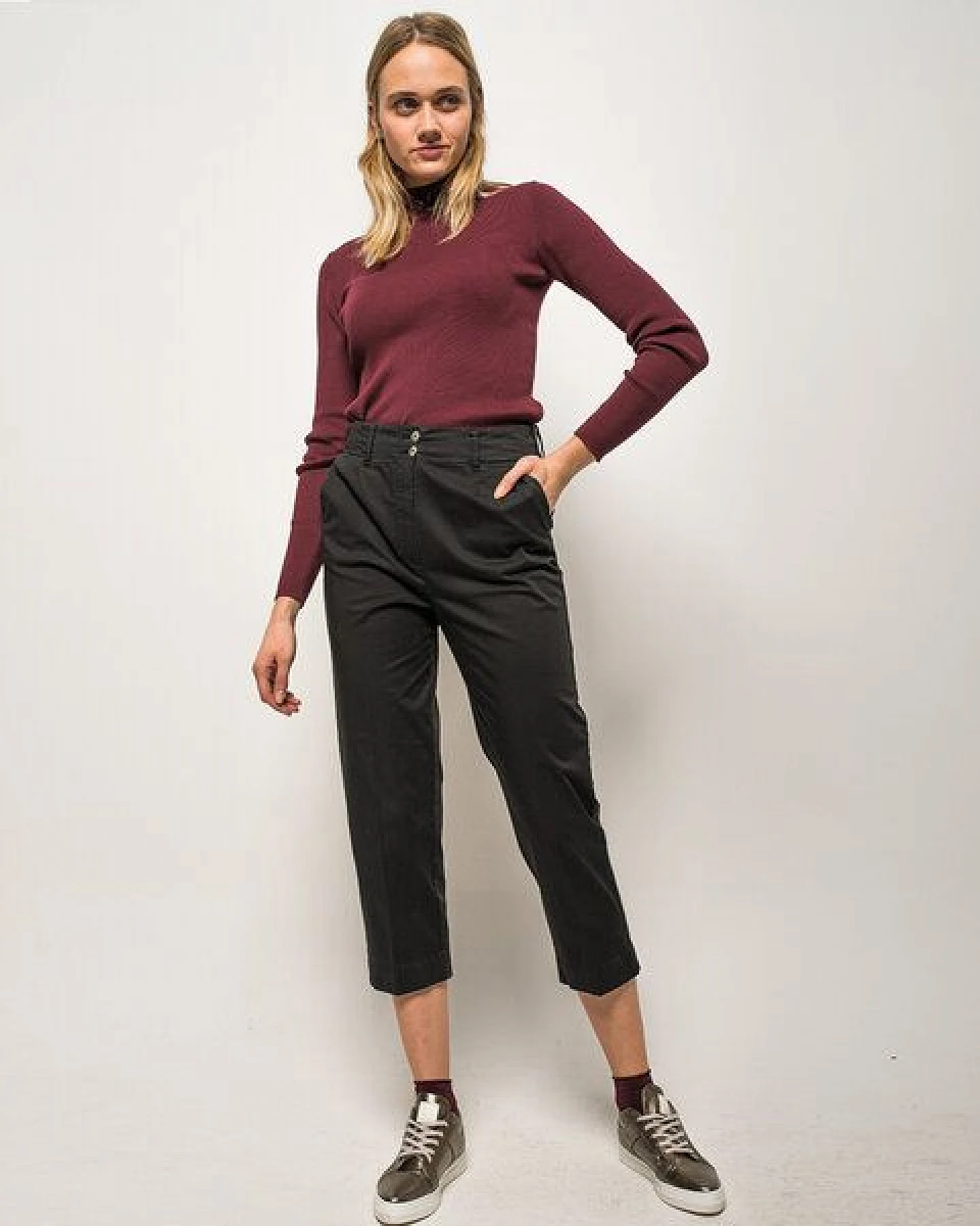 Alma & Lovis Rollkragen-Pullover aus Bio-Baumwolle – Ansicht 3