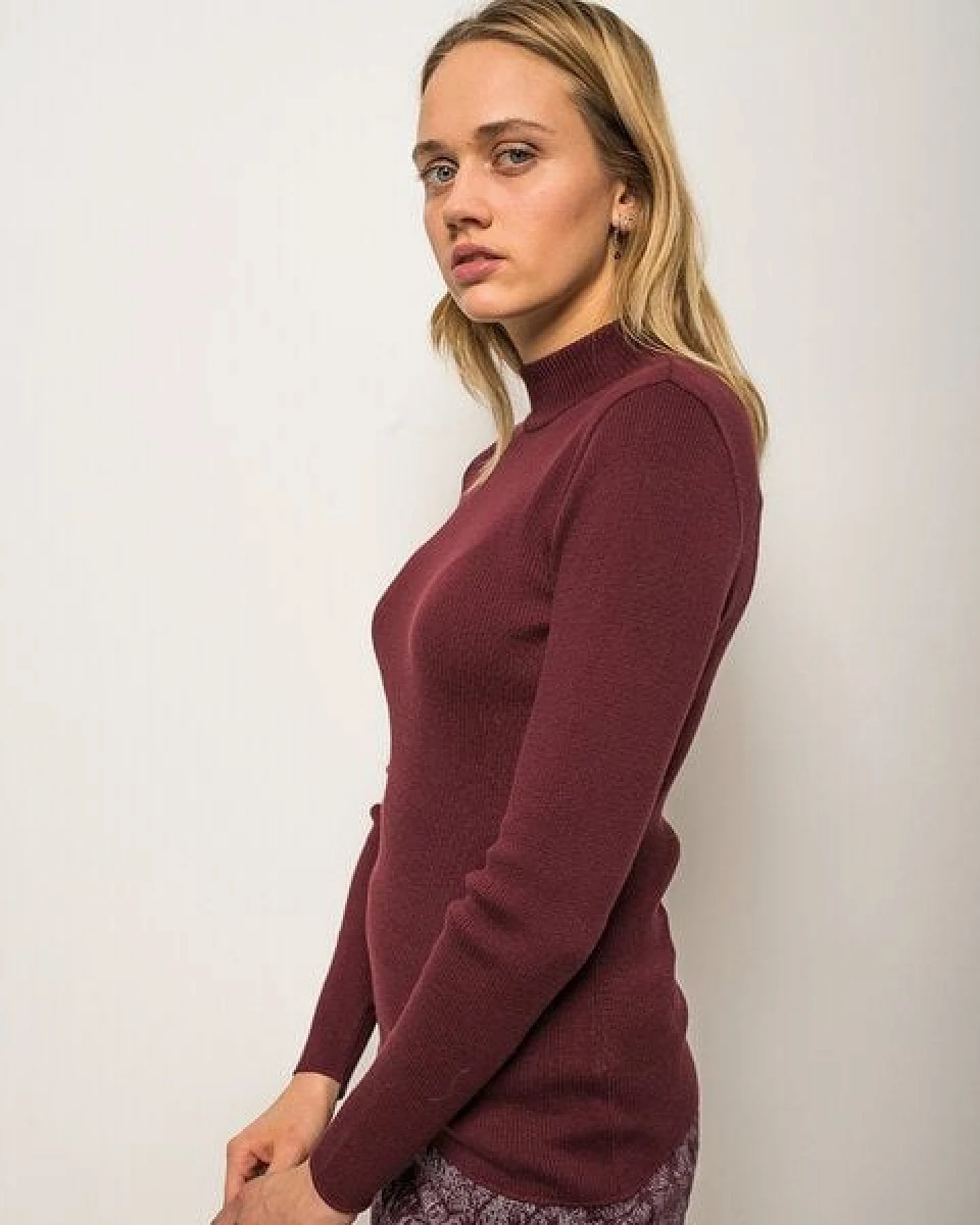 Alma & Lovis Rollkragen-Pullover aus Bio-Baumwolle – Ansicht 4