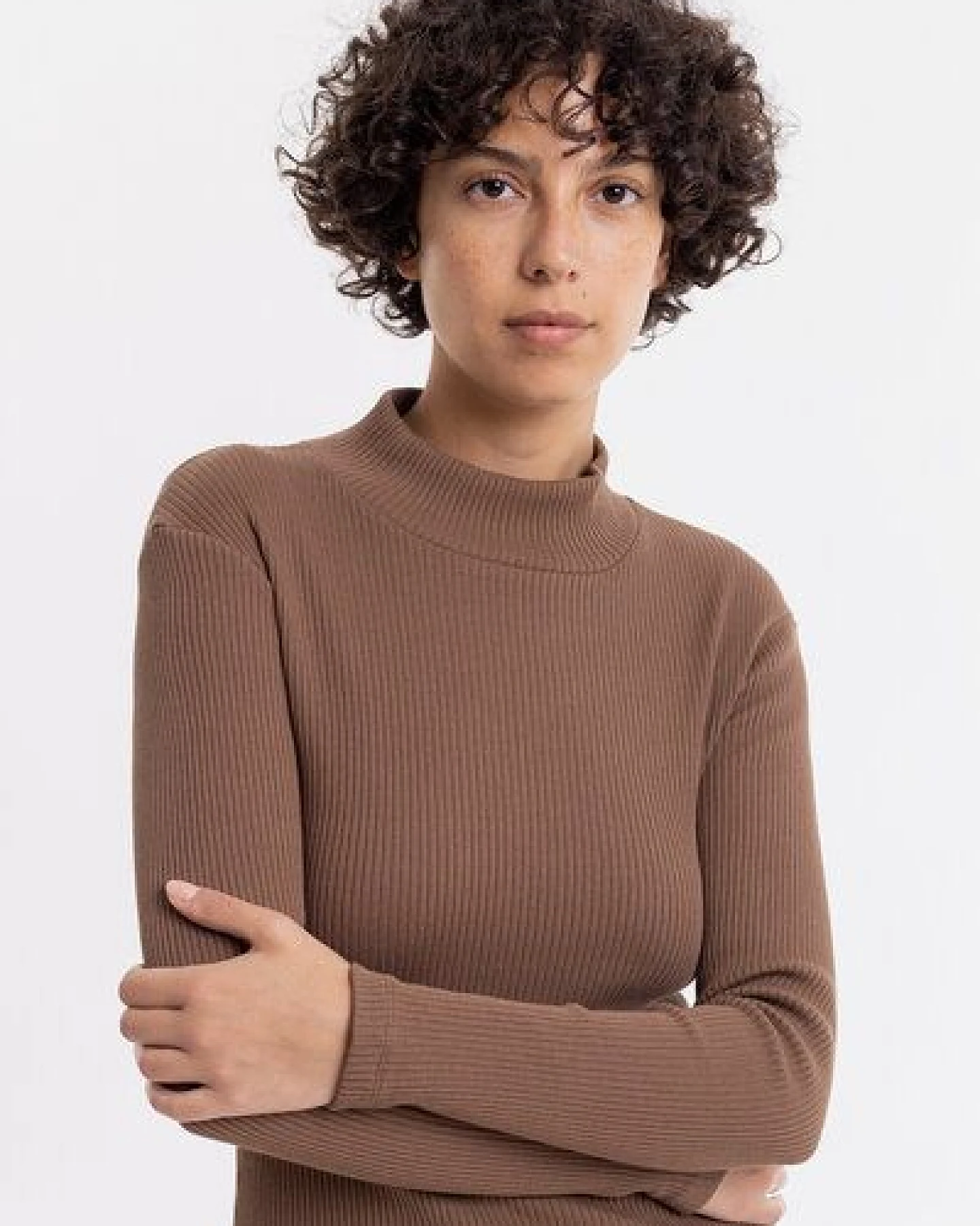 Rotholz Mock Neck Kleid aus Rippenstrick – Ansicht 2
