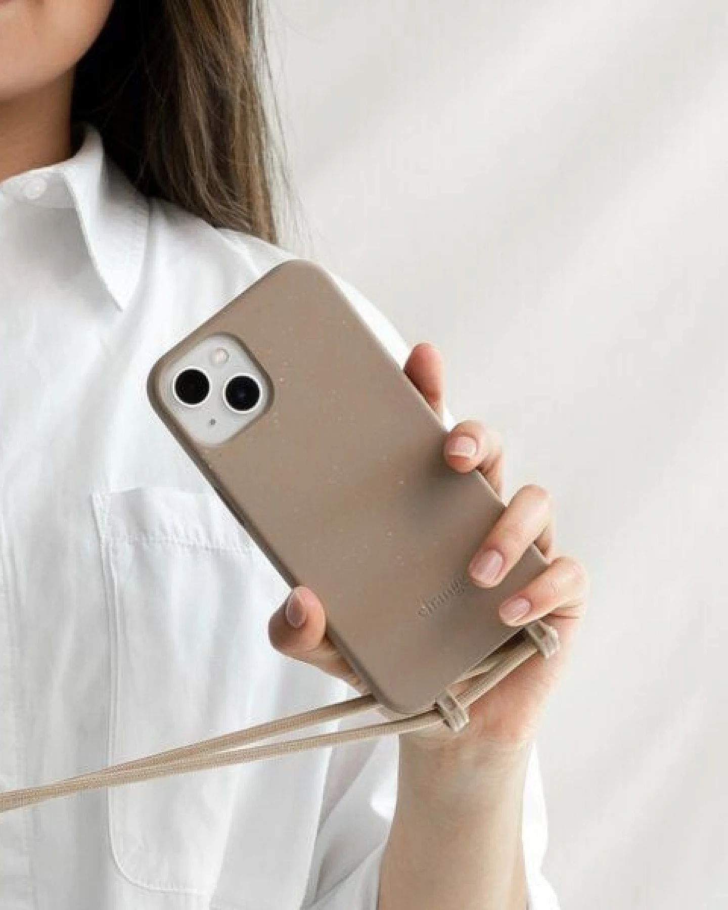 change the label Change Case - 2in1 Nachhaltige Handyhülle, iPhone Hülle mit abnehmbarer Kette – Ansicht 4