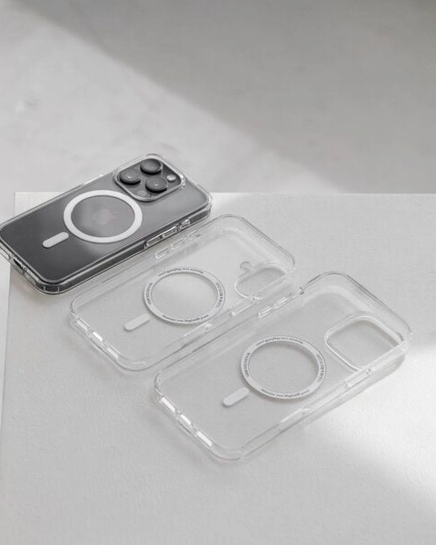 Woodcessories Clear Case MagSafe - Durchsichtige iPhone Handyhülle mit Magnet - nachhaltig – Ansicht 4
