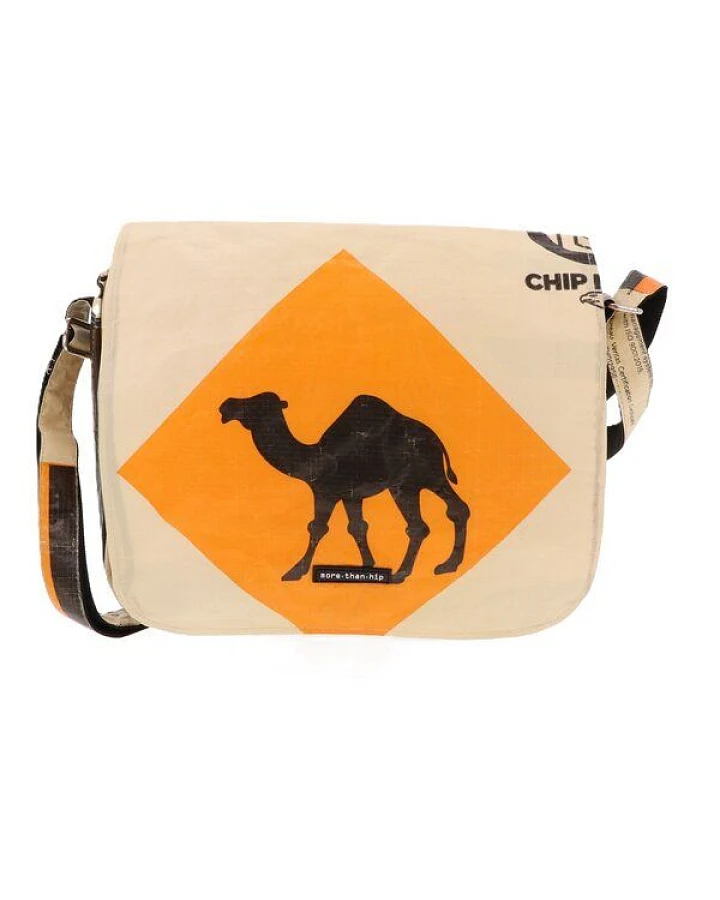 MoreThanHip Handtasche aus recycelten Zement- oder Tierfuttersäcken Qinisa