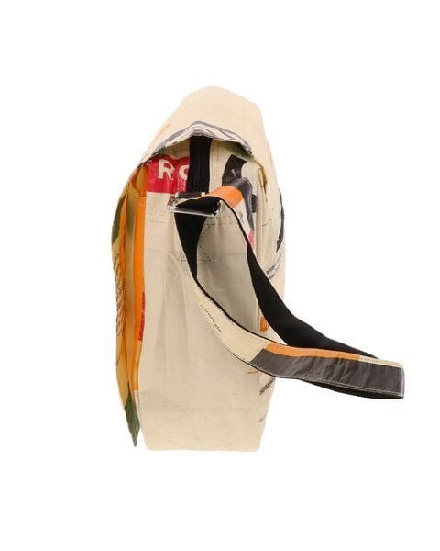 MoreThanHip Handtasche aus recycelten Zement- oder Tierfuttersäcken Qinisa – Ansicht 4
