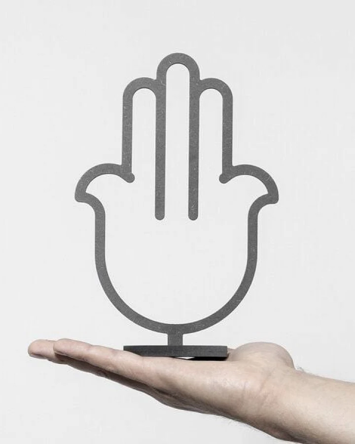 Fyngers Dekorationsobjekt gefräst aus Valchromat - Modell Hamsa