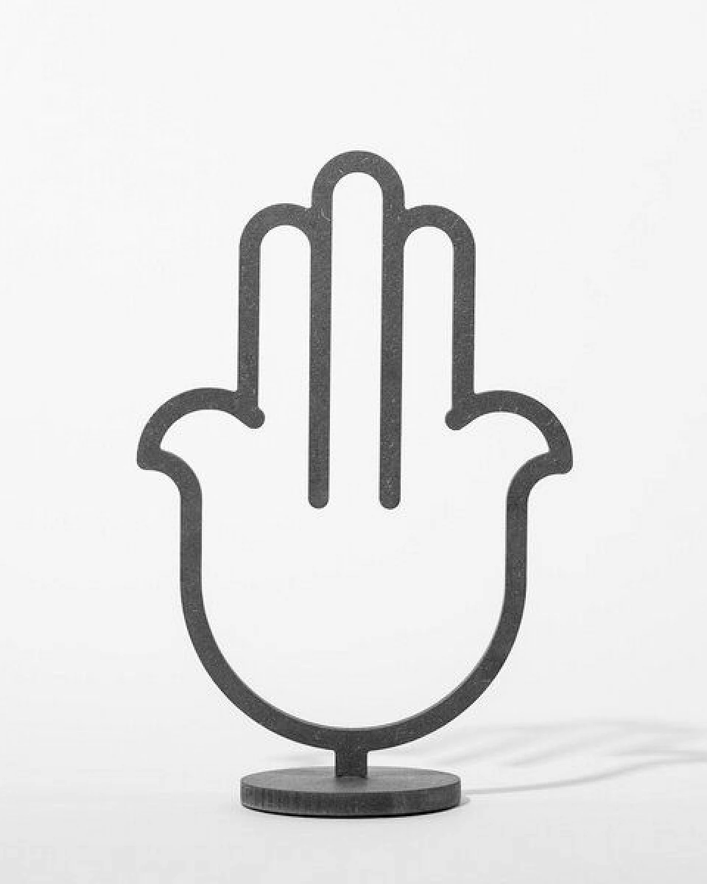 Fyngers Dekorationsobjekt gefräst aus Valchromat - Modell Hamsa – Ansicht 2