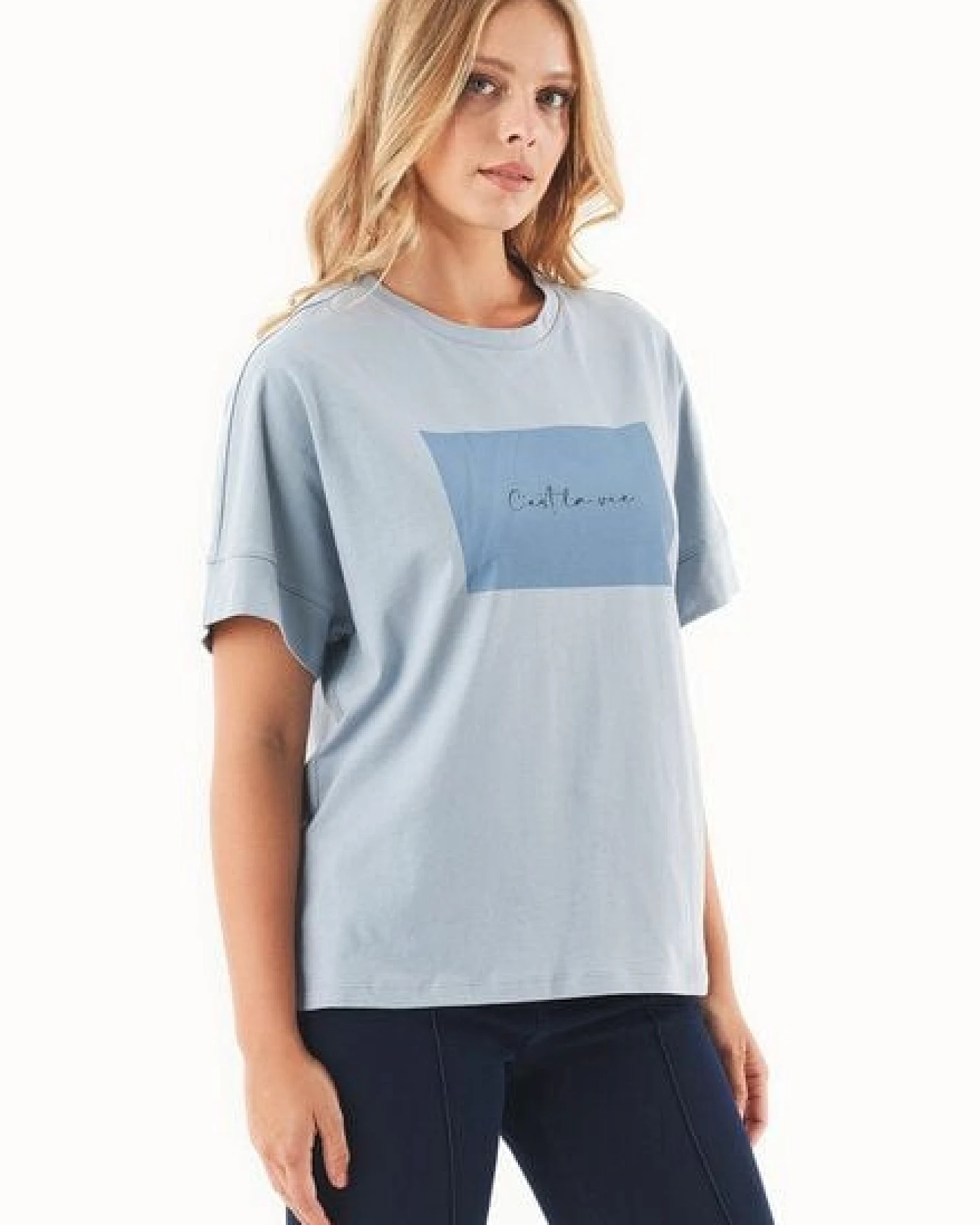 ORGANICATION T-Shirt aus Bio-Baumwolle mit Print – Ansicht 3