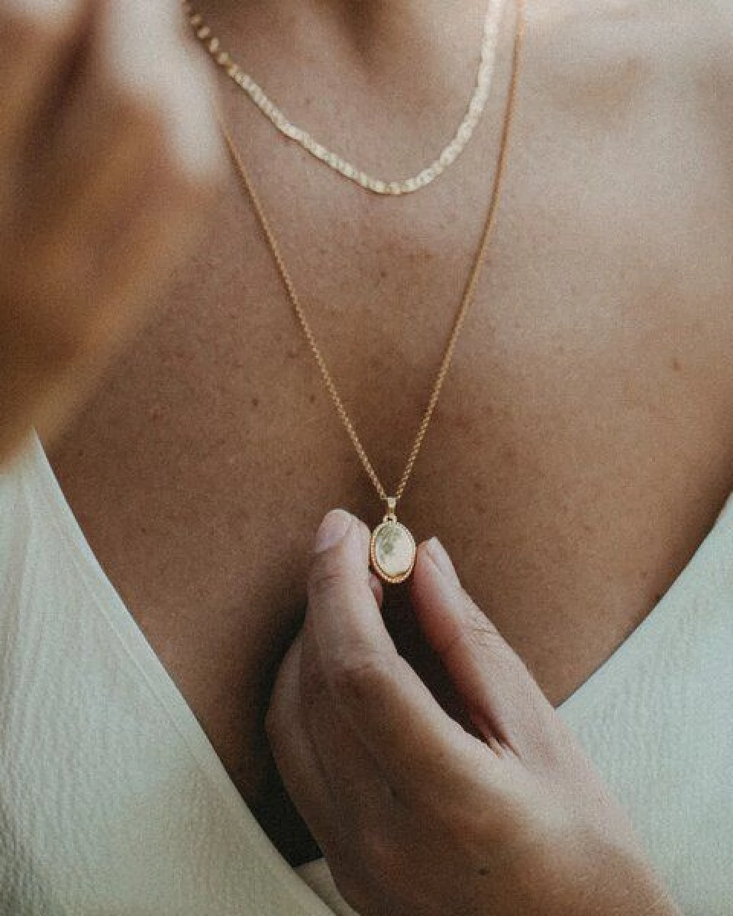 MOANINA Kette Medaillon Sara - 925 Silber/18k Gold Vermeil - 3 Längen – Ansicht 2