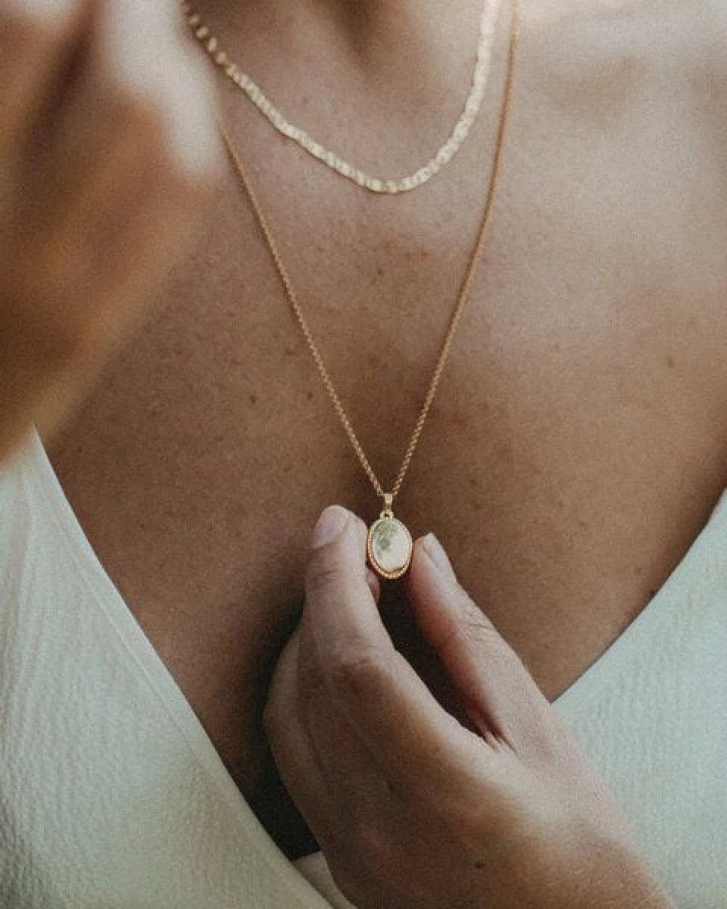 MOANINA Kette Medaillon Sara - 925 Silber/18k Gold Vermeil - 3 Längen – Ansicht 3